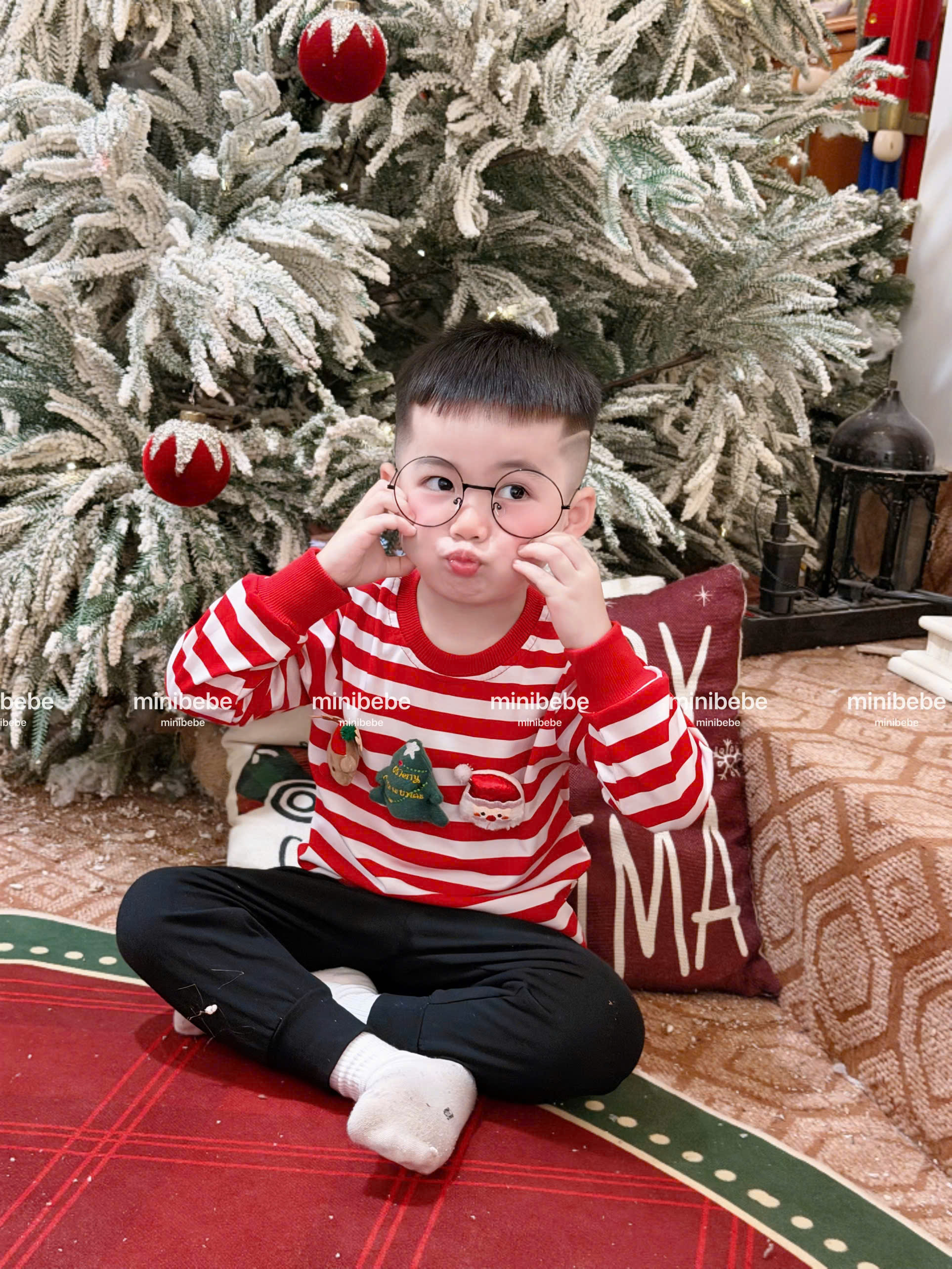 XẢ A171 - SET 2 BỘ NOEL KEM KẺ ĐỎ QUẦN ĐEN