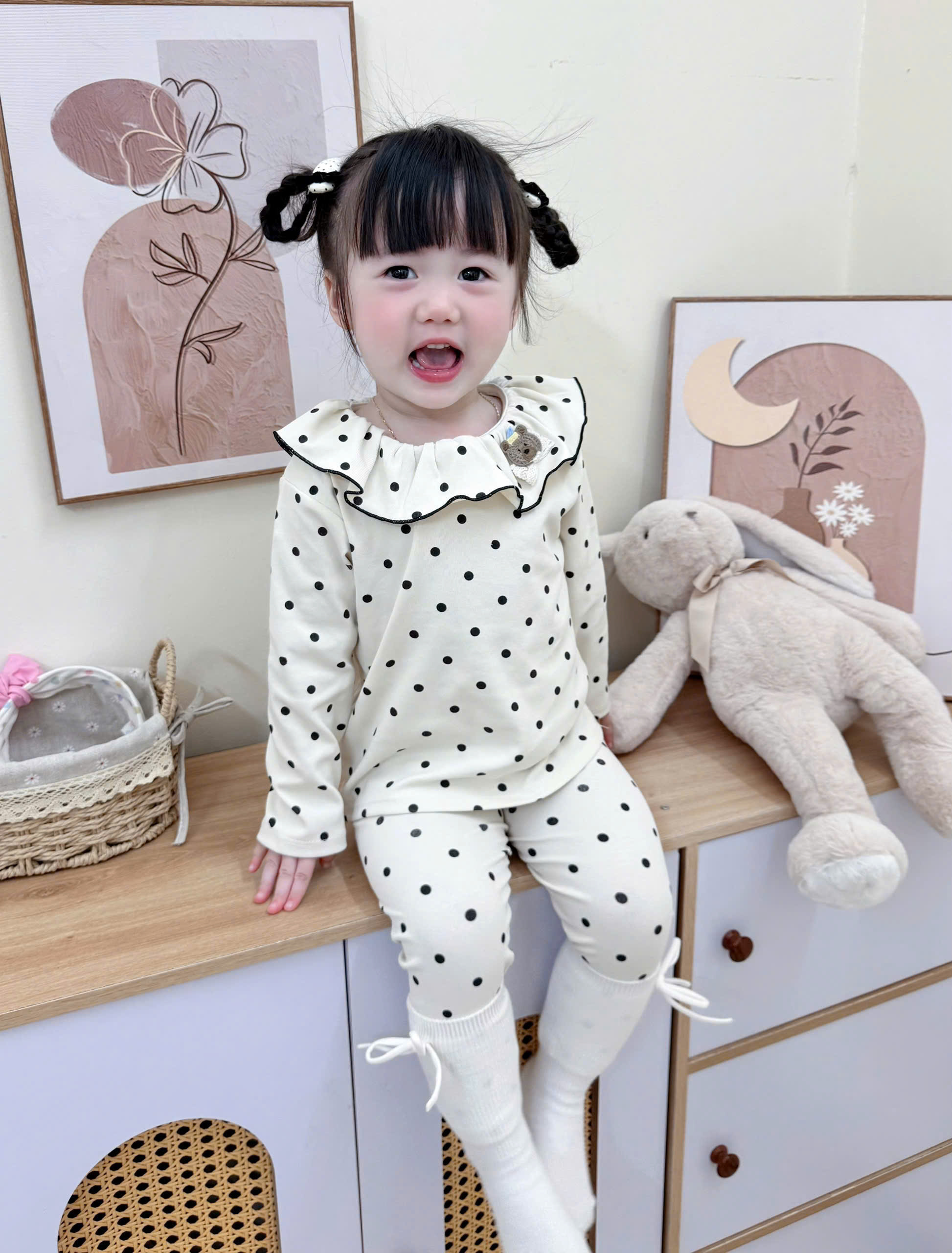 XẢ A418 - SET BỘ ZIP CỔ BÈO HỒNG NÂU NƠ BE CHẤM BI