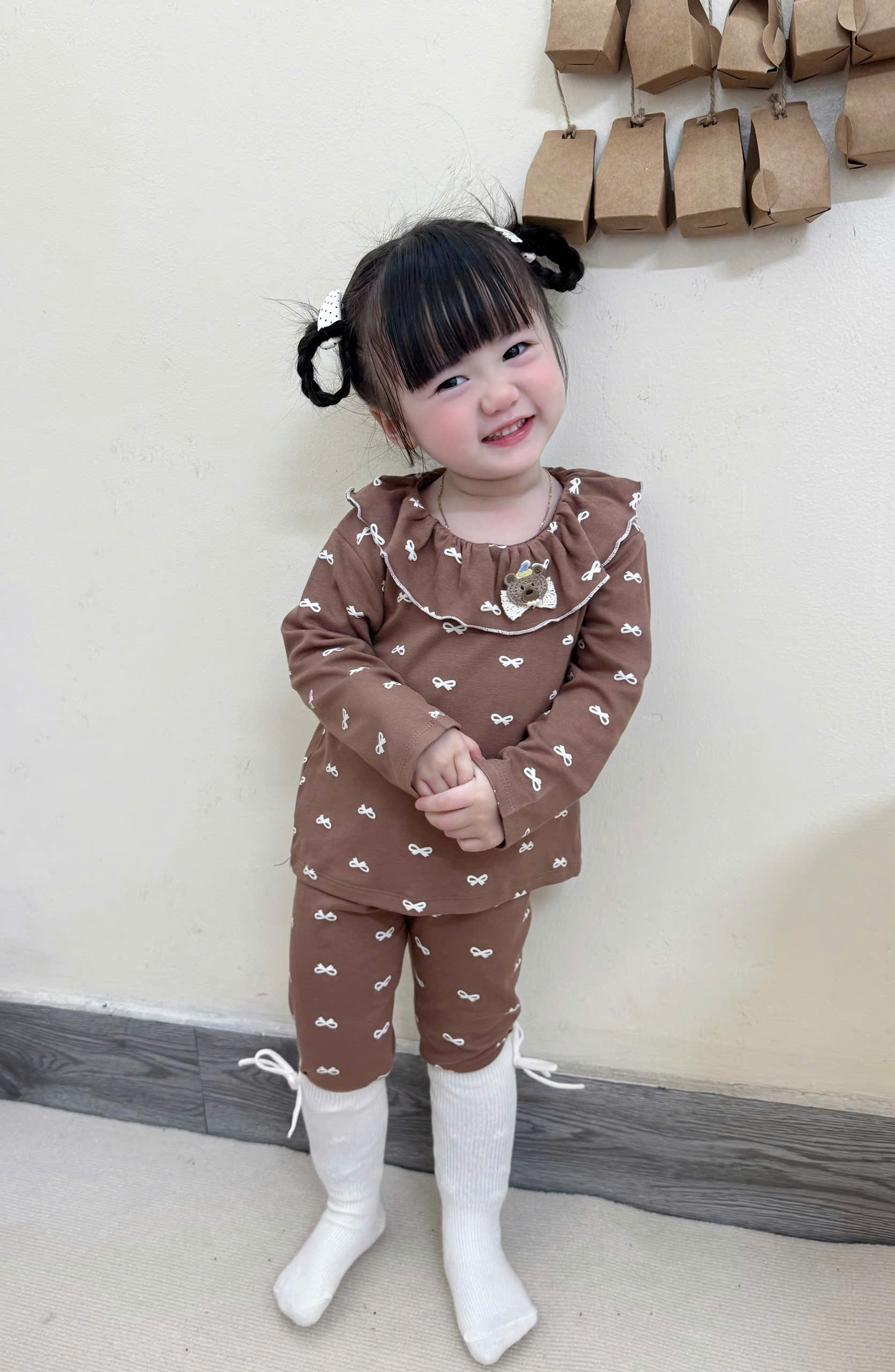 XẢ A418 - SET BỘ ZIP CỔ BÈO HỒNG NÂU NƠ BE CHẤM BI
