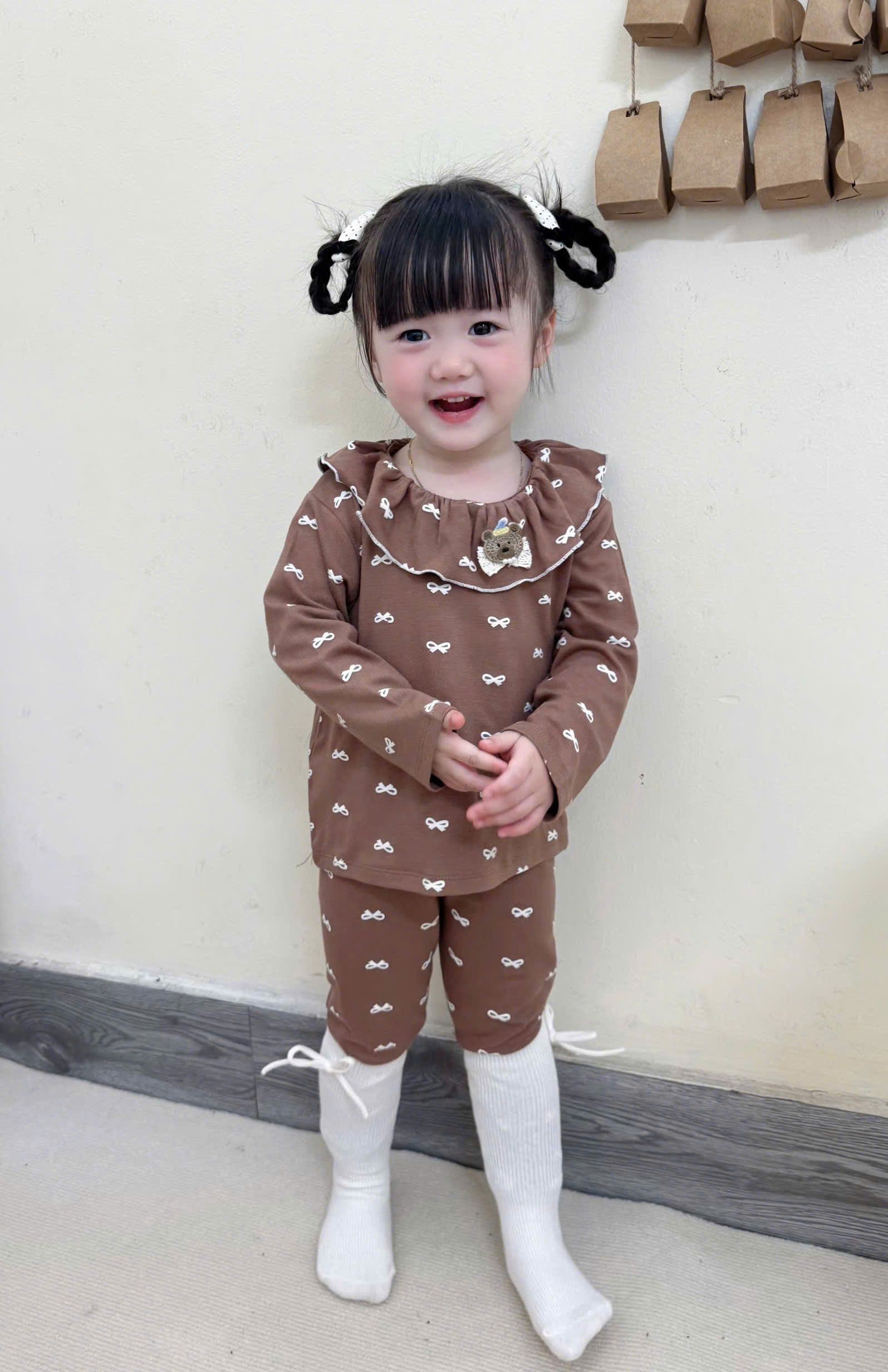 XẢ A418 - SET BỘ ZIP CỔ BÈO HỒNG NÂU NƠ BE CHẤM BI