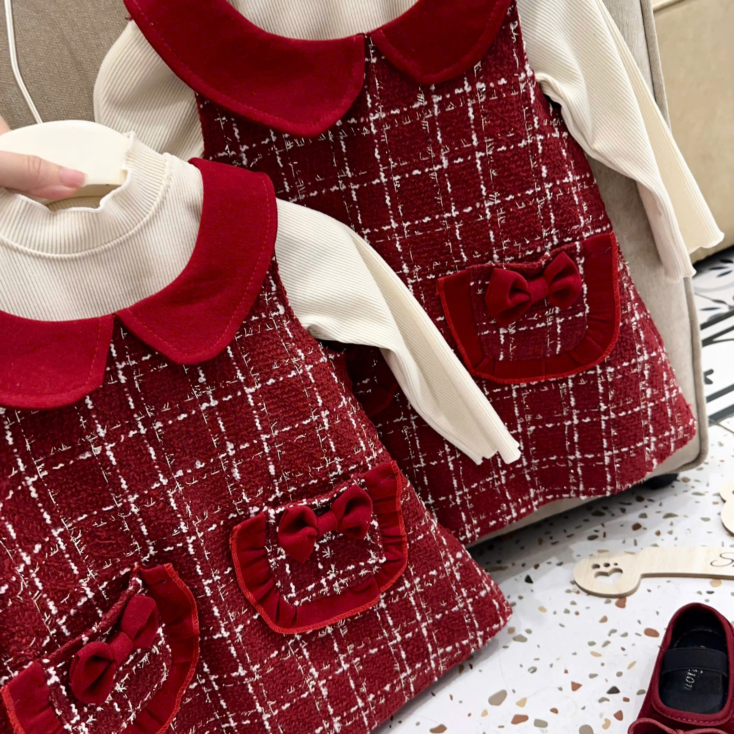B172 - SET VÁY DẠ TWEED ĐỎ KÈM ÁO TÚI BÈO NƠ 2 BÊN