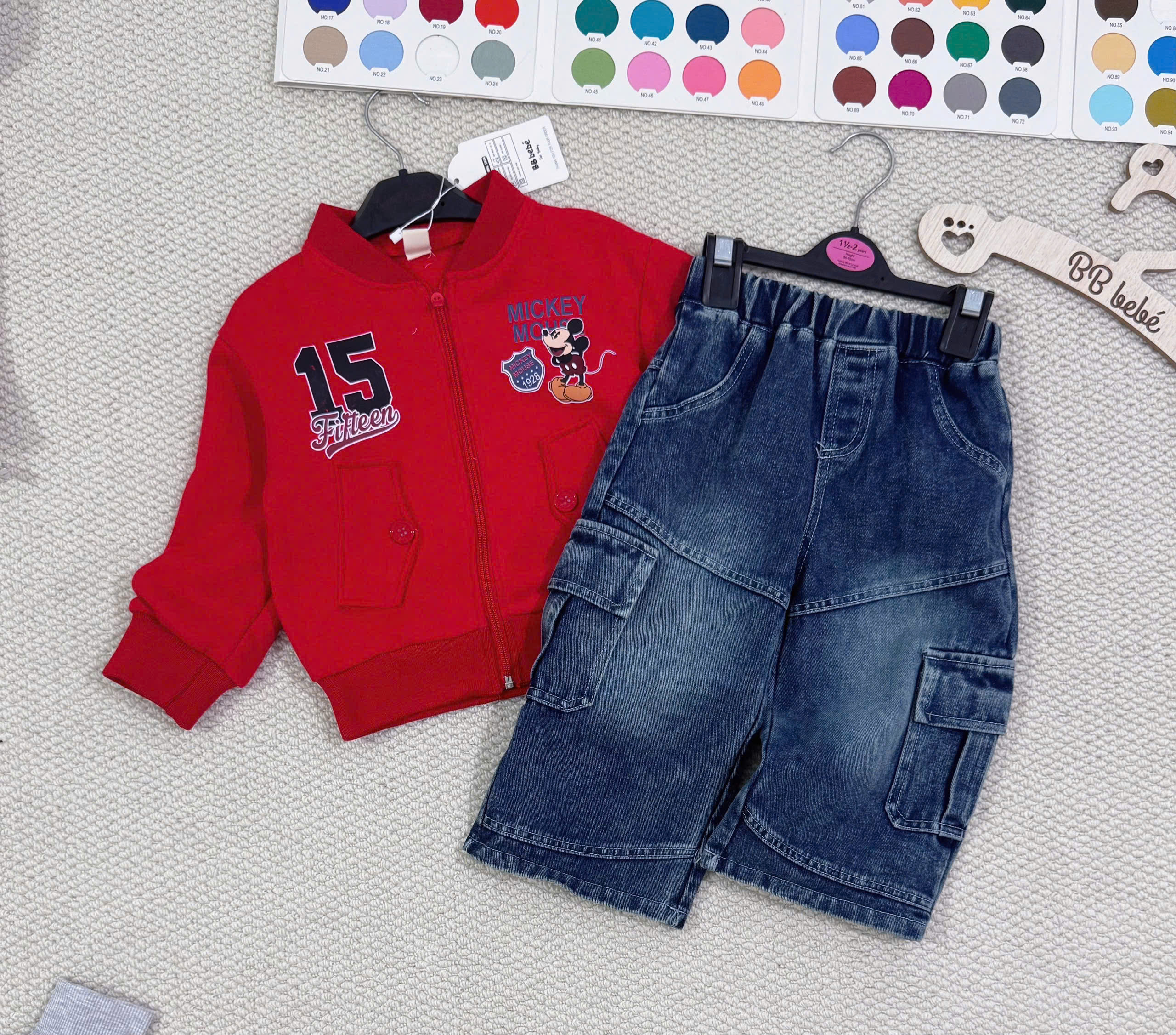XẢ B510 - SET ÁO NỈ KÉO KHÓA MICKY ĐỎ QUẦN JEAN