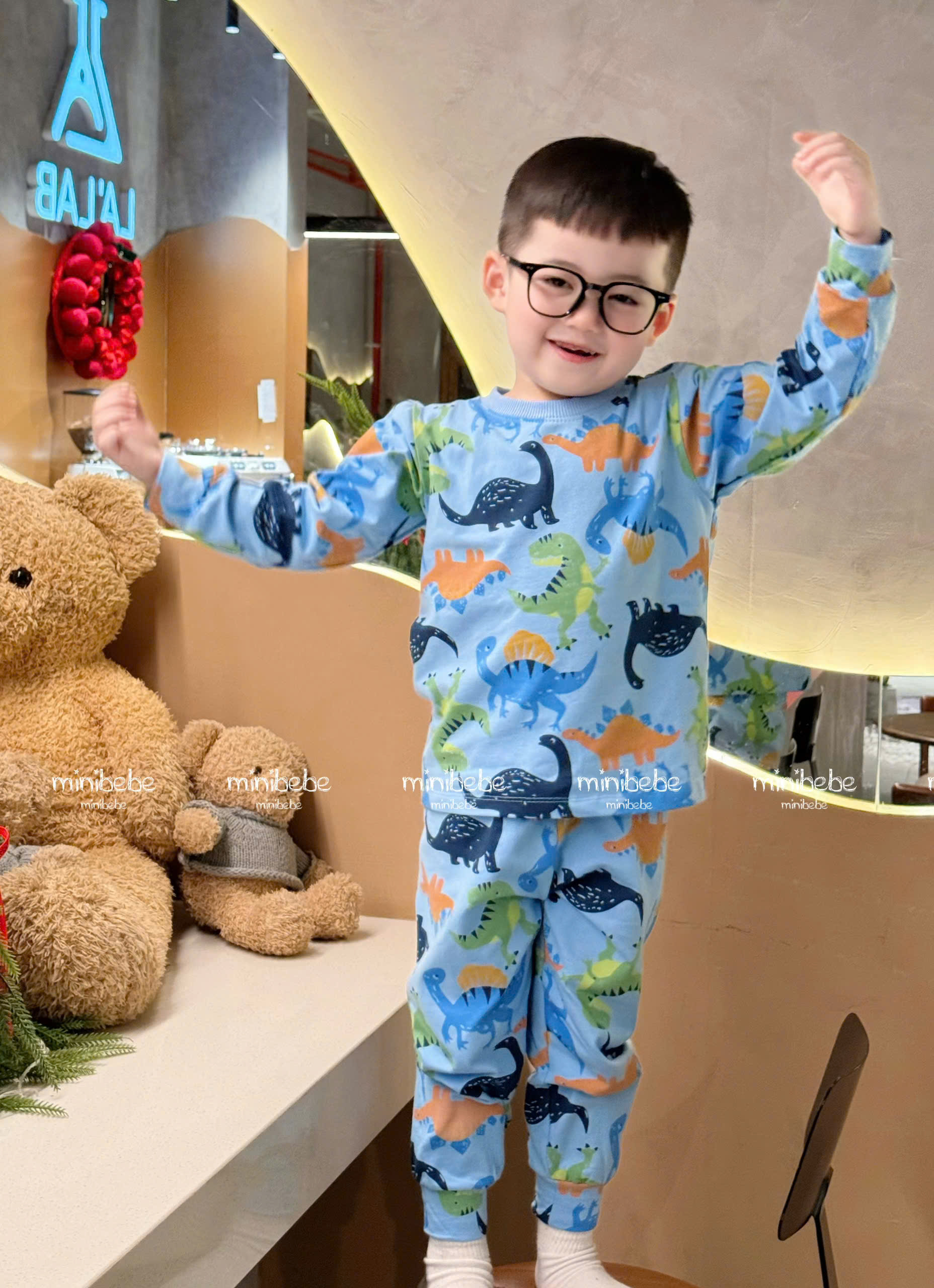 B513 - SET 3 BỘ KHỦNG LONG XANH ĐEN KẺ