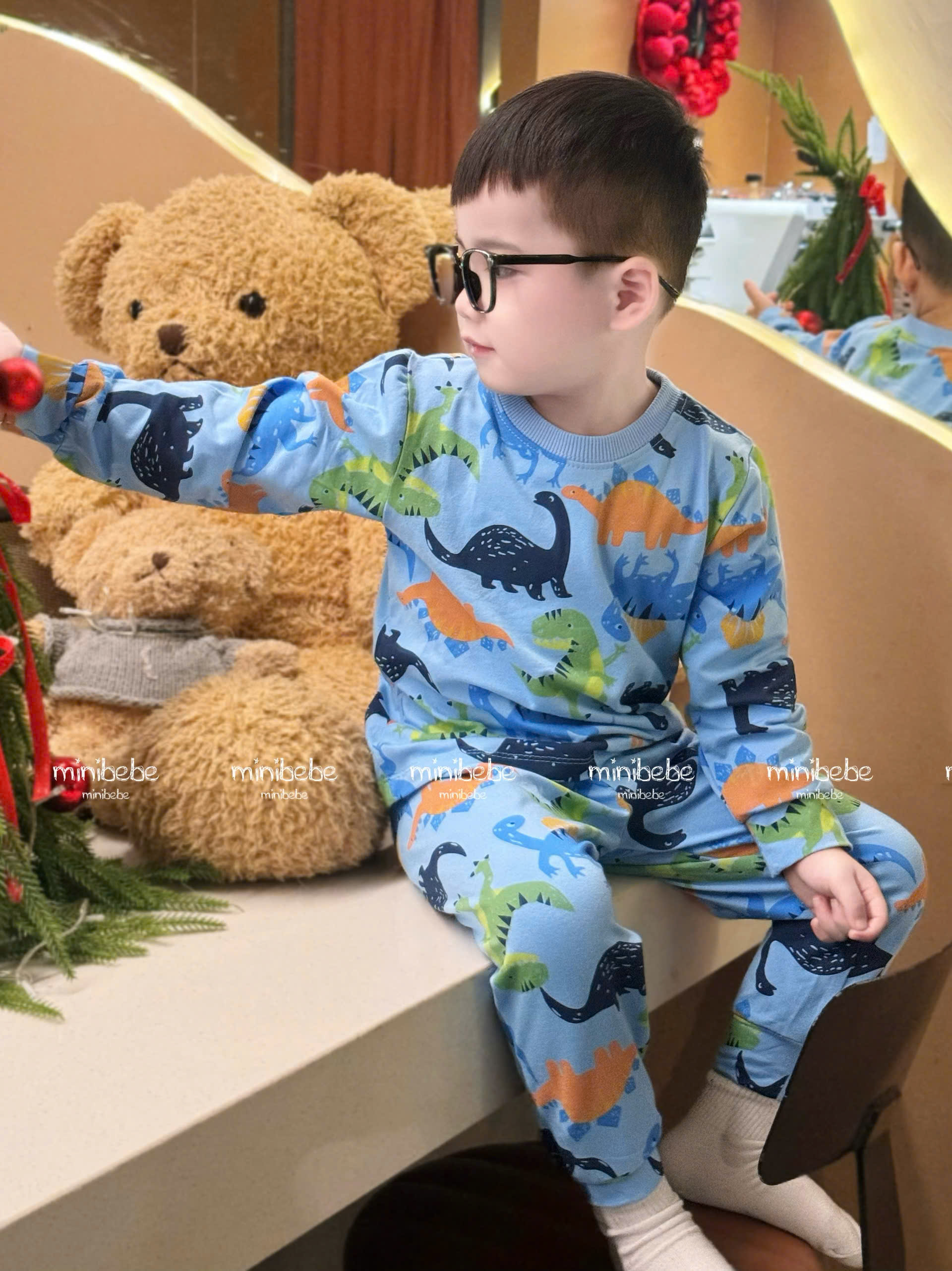 B513 - SET 3 BỘ KHỦNG LONG XANH ĐEN KẺ