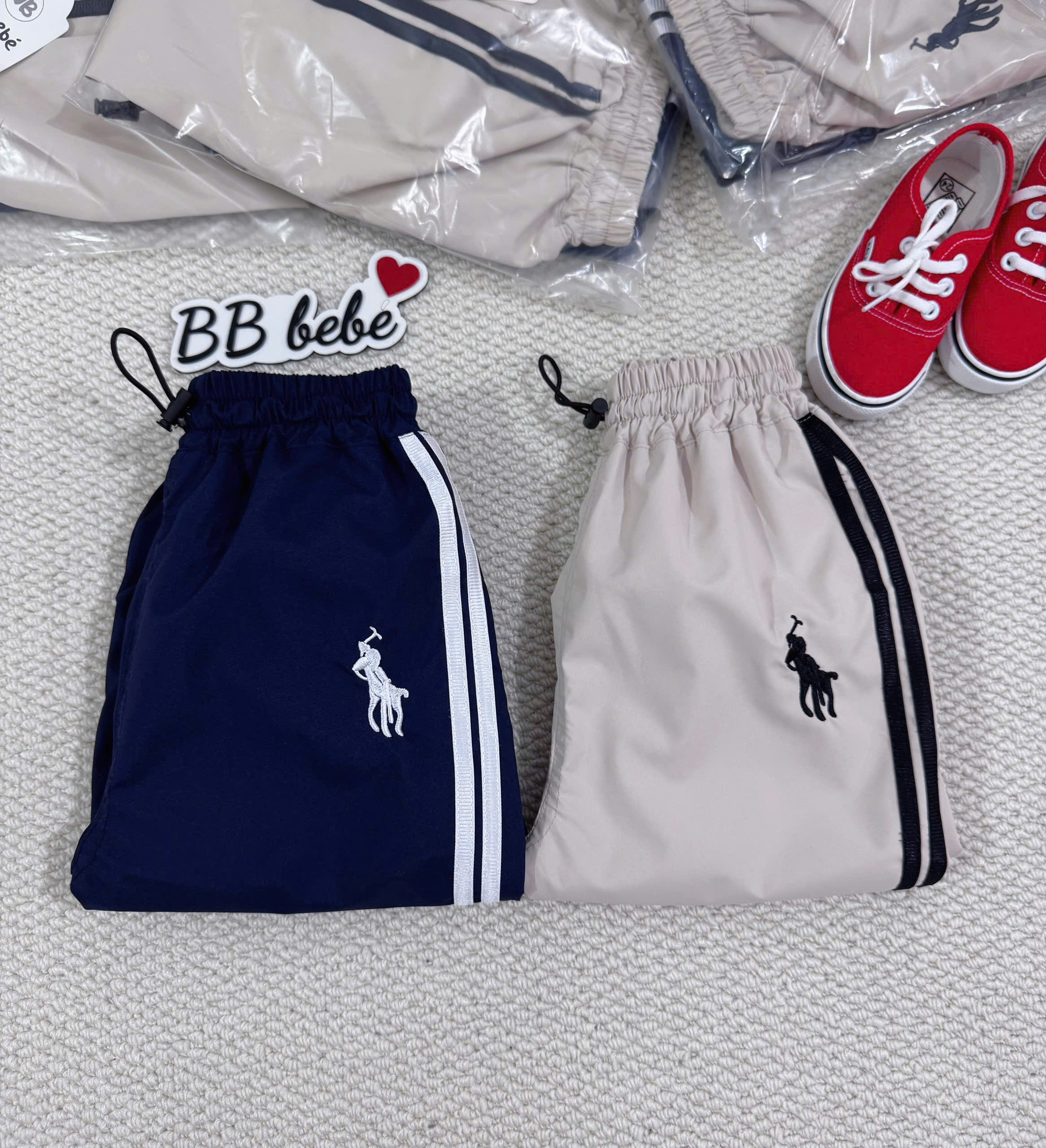 XẢ B621 - SET 2 QUẦN GIÓ THAN BE SỌC TRẮNG