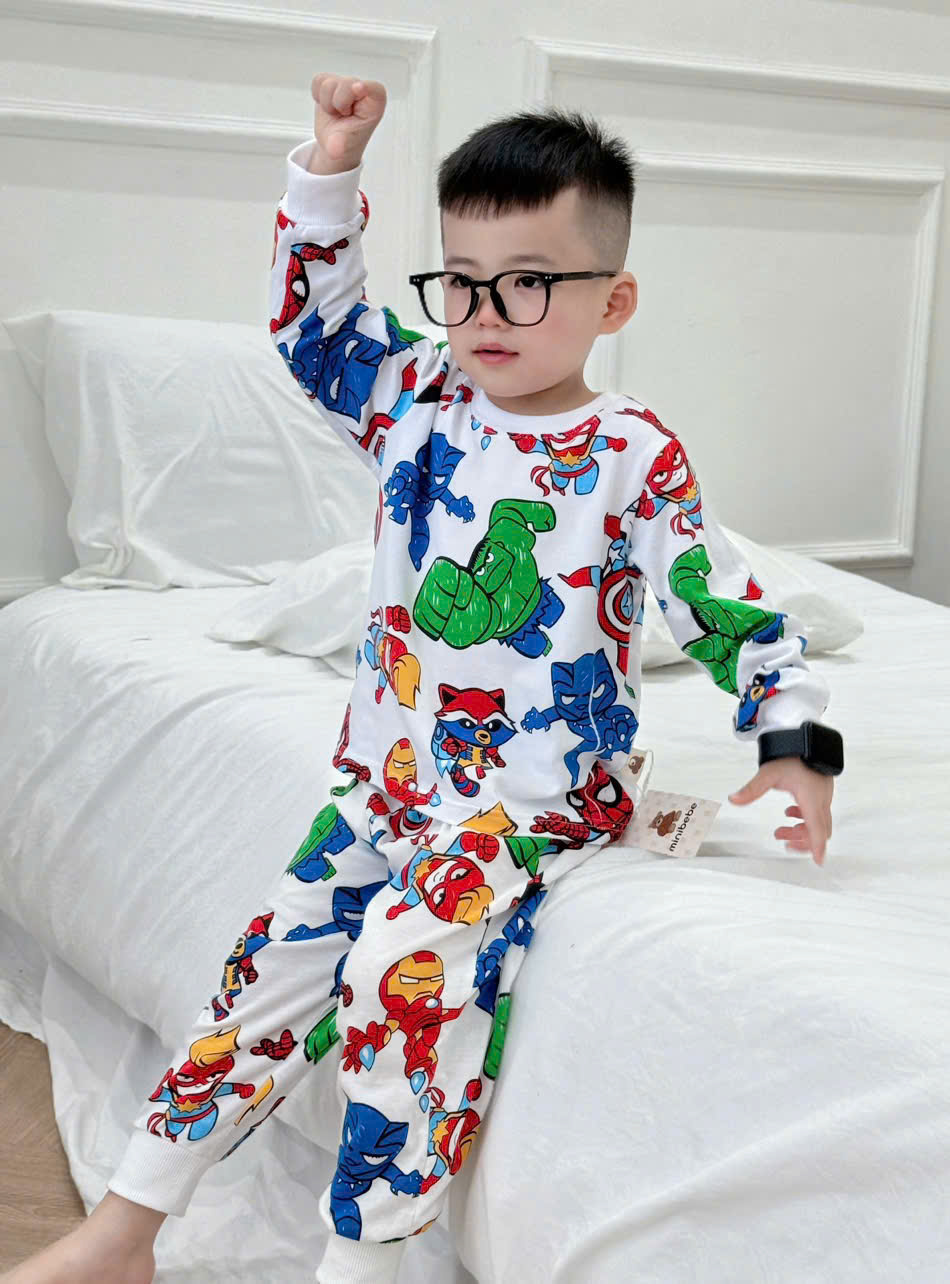 XẢ B770 - SET 2 BỘ NHỆN ĐỎ ĐEN ANH HÙNG AVENGER