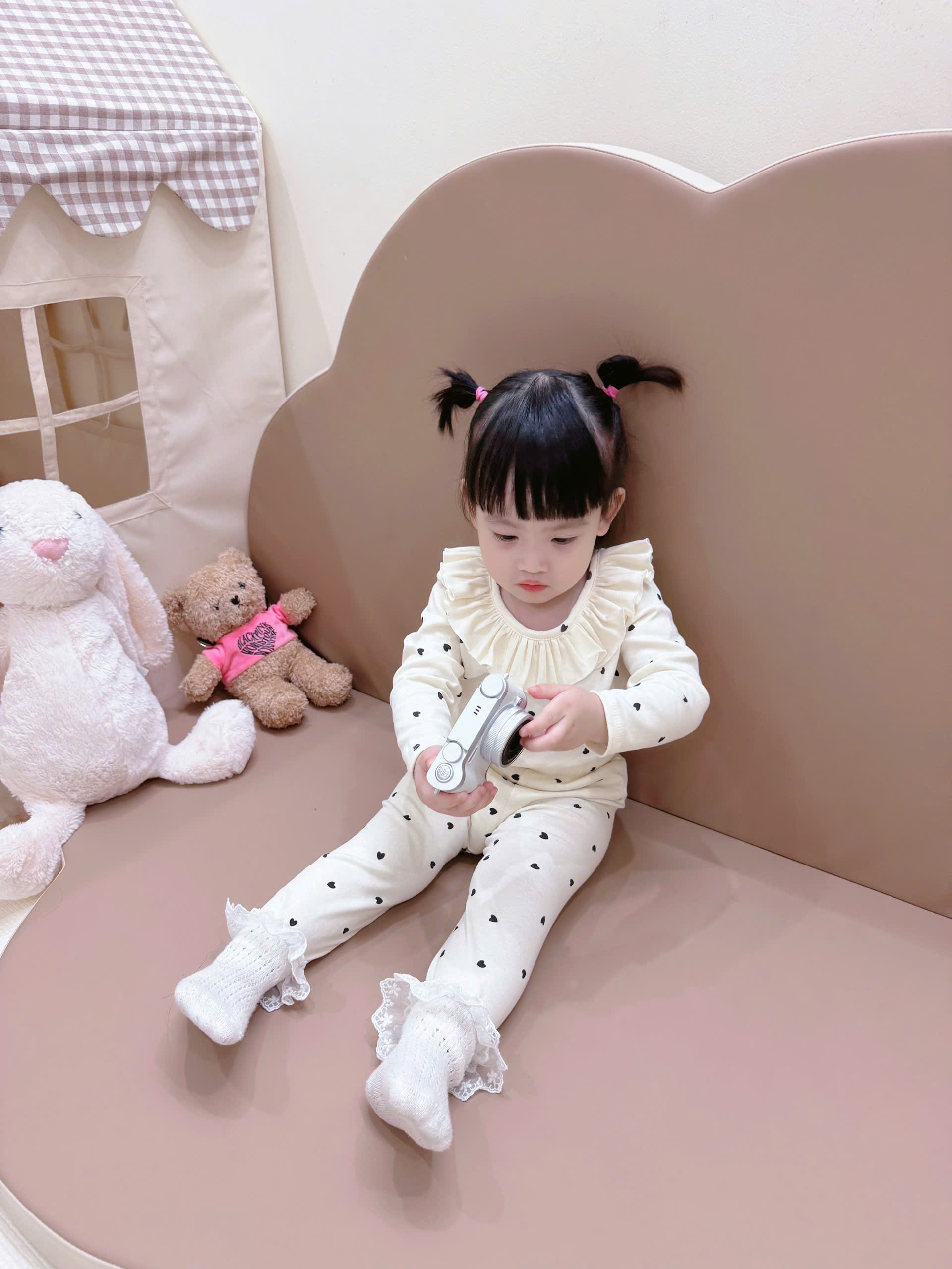 XẢ B869 - SET 2 BỘ PHỐI BÈO CỔ BE TRÁI TIM XÁM HOA