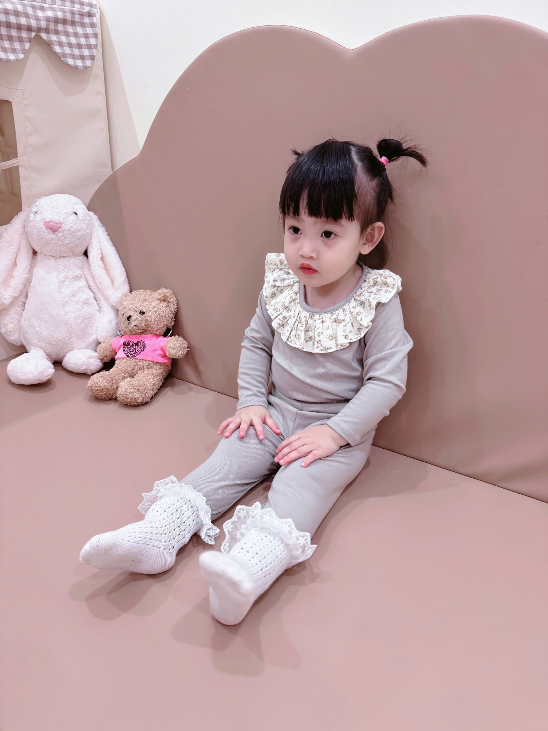 XẢ B869 - SET 2 BỘ PHỐI BÈO CỔ BE TRÁI TIM XÁM HOA