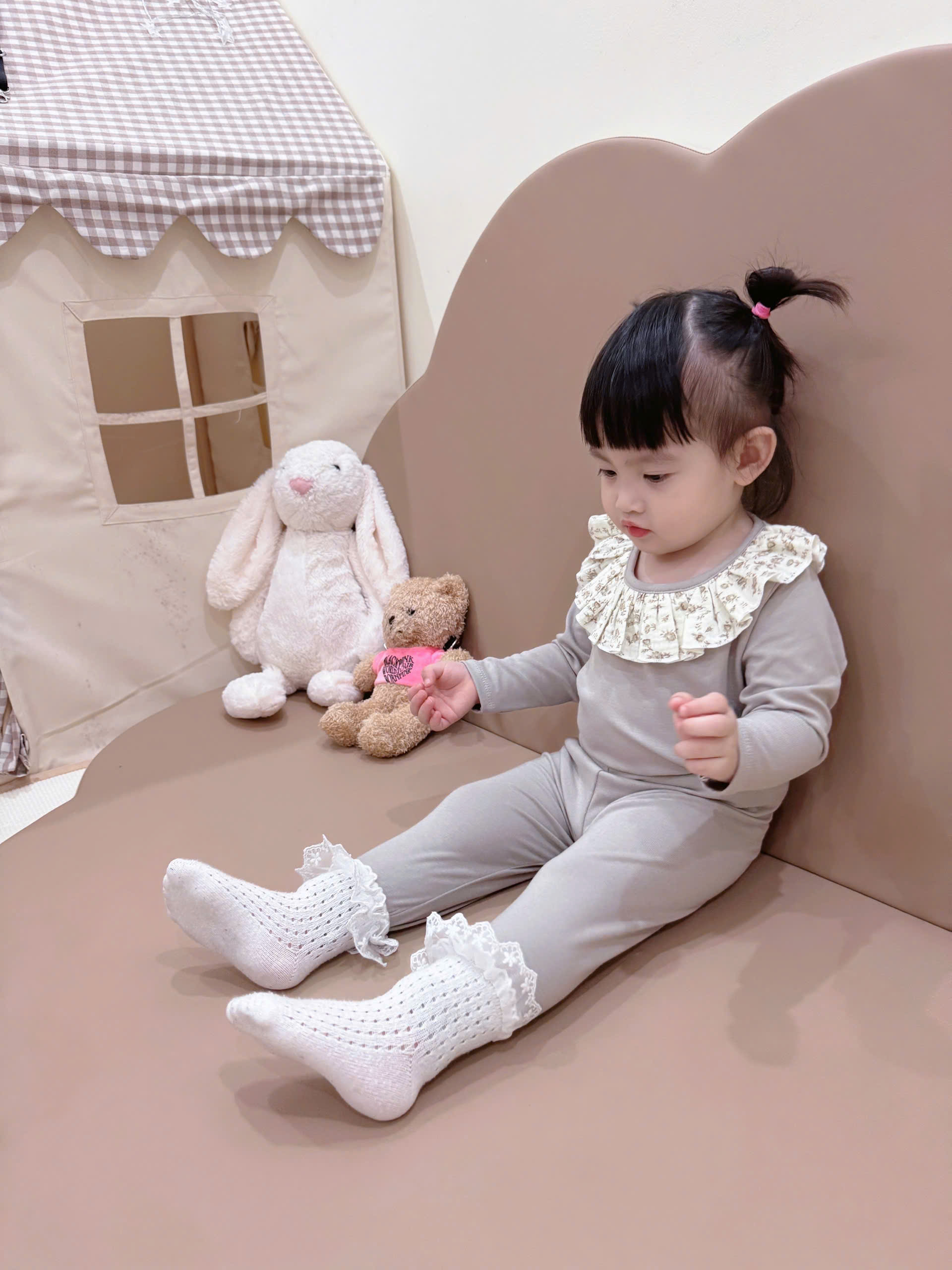 XẢ B869 - SET 2 BỘ PHỐI BÈO CỔ BE TRÁI TIM XÁM HOA