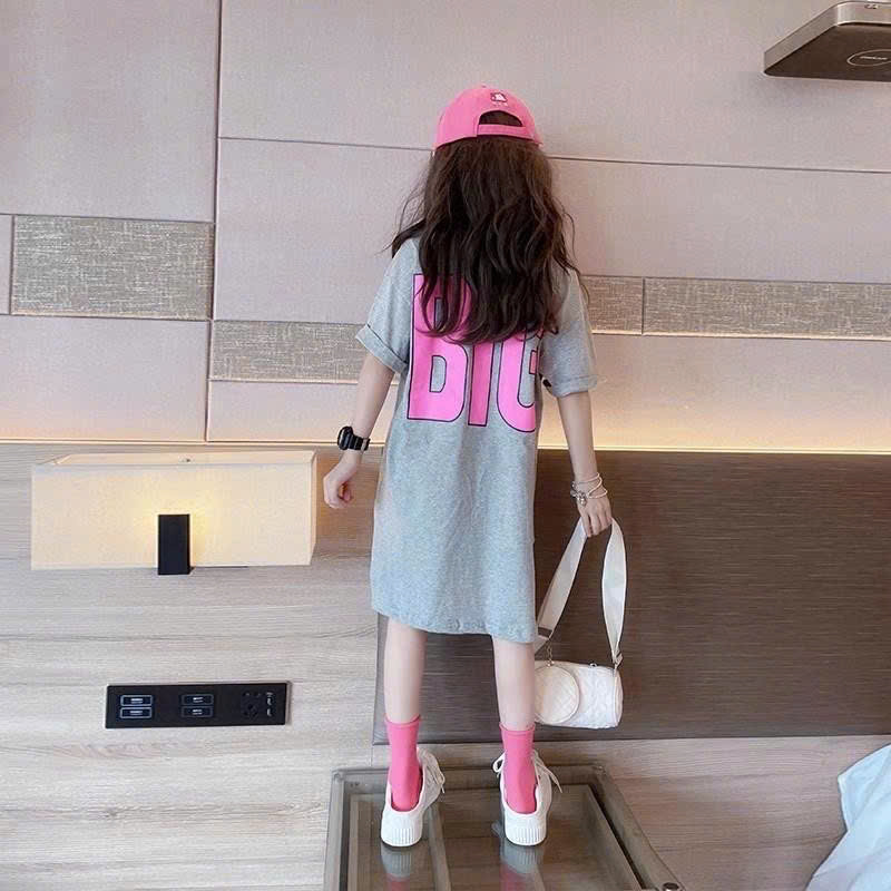 XẢ B989 - VÁY XÁM BÉ GÁI CHỮ BIG HỒNG SIZE NHỠ