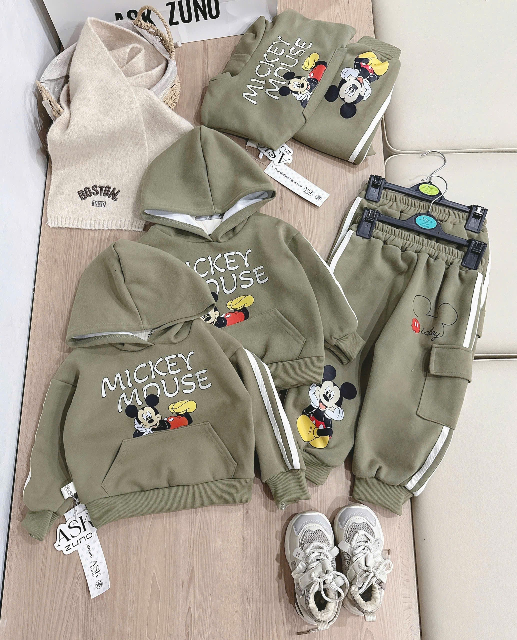 XẢ C135 - BỘ NỈ MICKEY MOUSE XANH RÊU