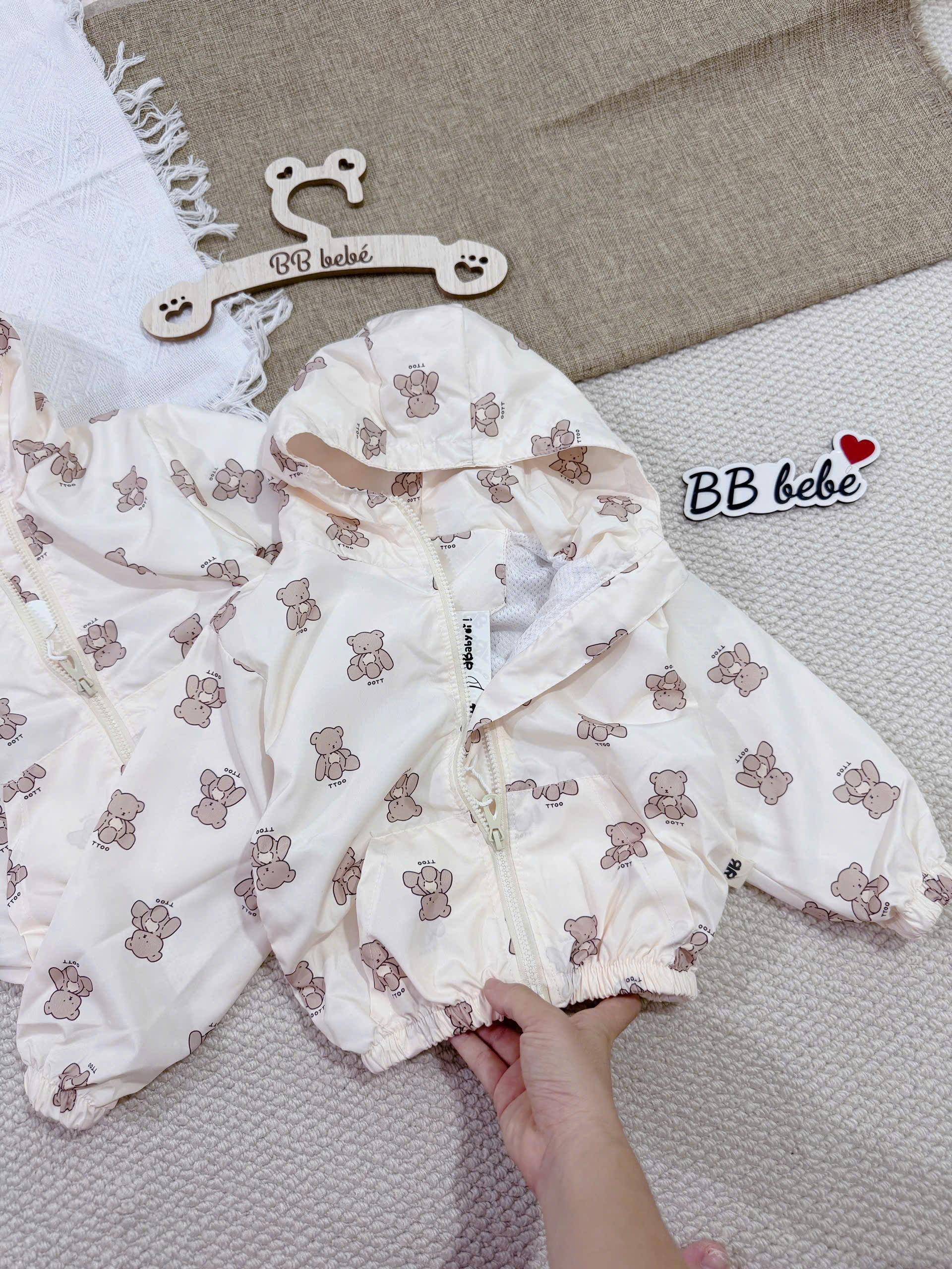 C200 - ÁO GIÓ 2 LỚP GẤU BE