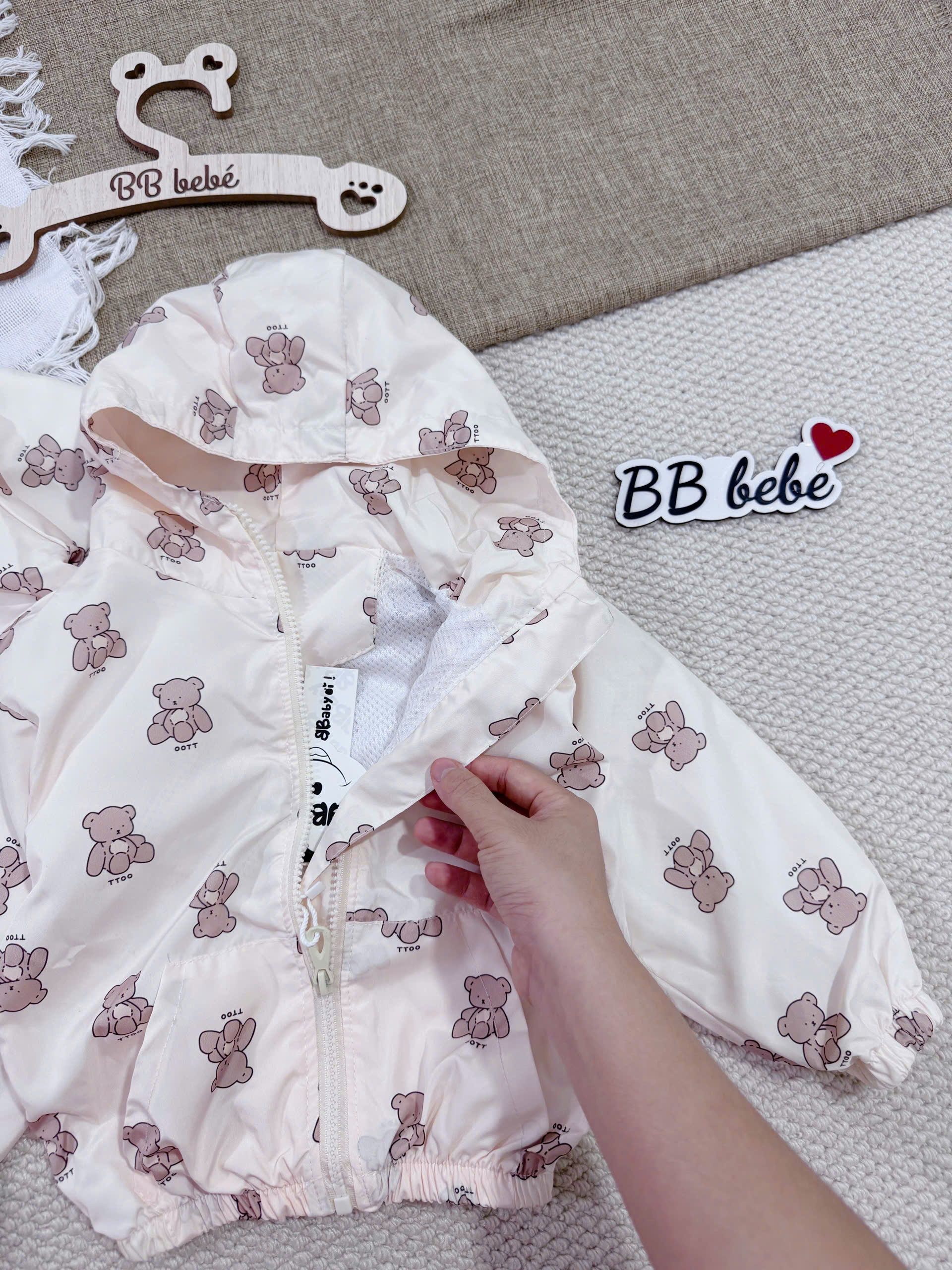 C200 - ÁO GIÓ 2 LỚP GẤU BE