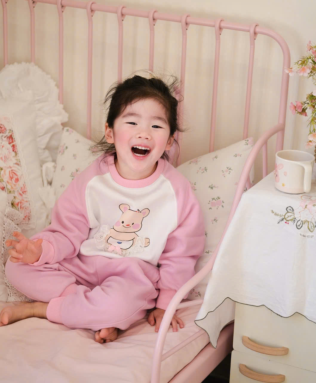 XẢ SET BỘ TRẮNG GẤU TAY PHA HỒNG QUẦN BO BG - A181