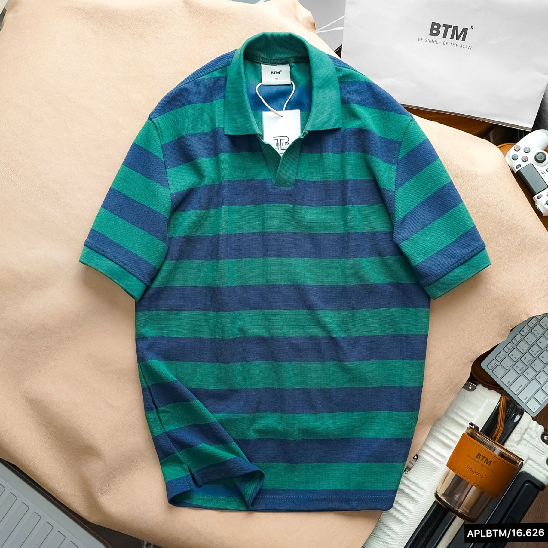 Áo thun BTM Checked V-neck polo shirt