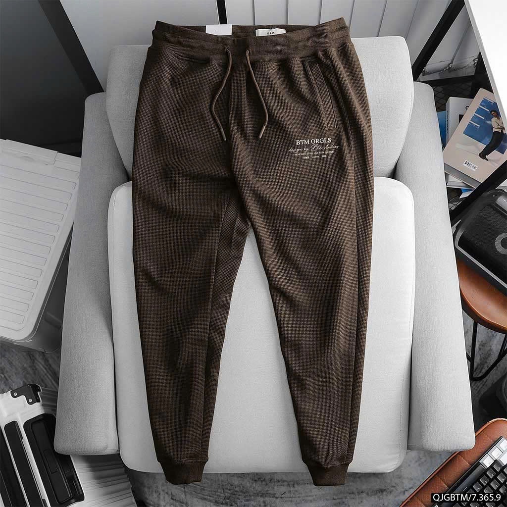 Quần jogger BTM Contrast Logo Pique