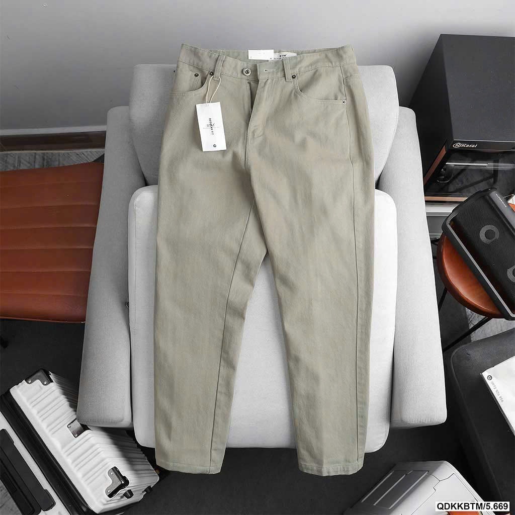 Quần kaki BTM BASIC HIGH RISE REGULAR FIT JEANS