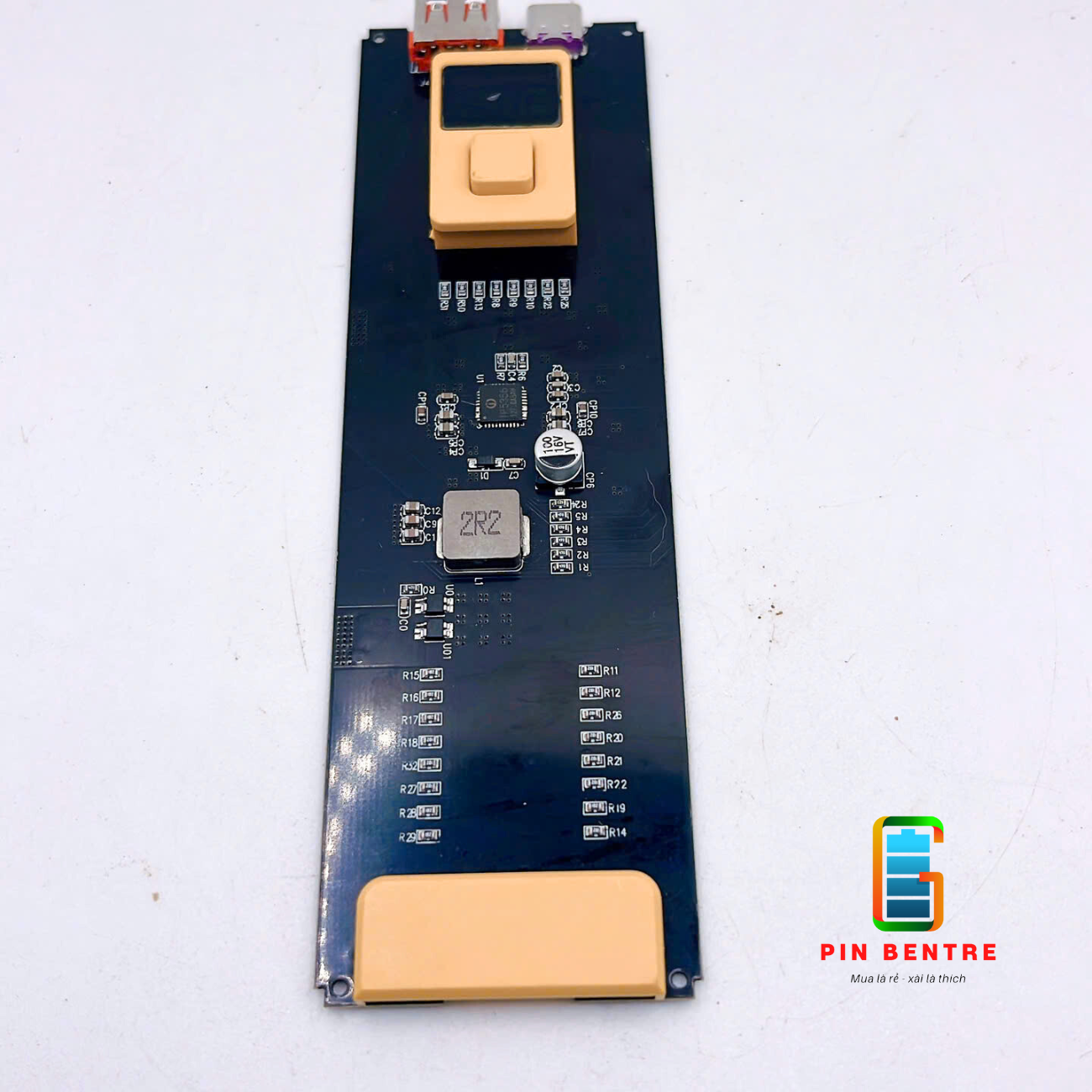 Box Sạc Dự Phòng Trong Suốt 22.5W Sử Dụng 8 Pin 21700