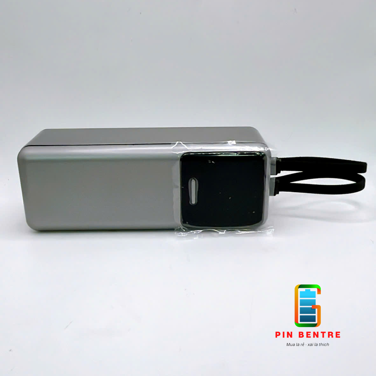 Box sạc dự phòng TFT 22.5W chứa 4 Cell 21700 kèm ổ cấm Sạc tiện lợi (PBT247)