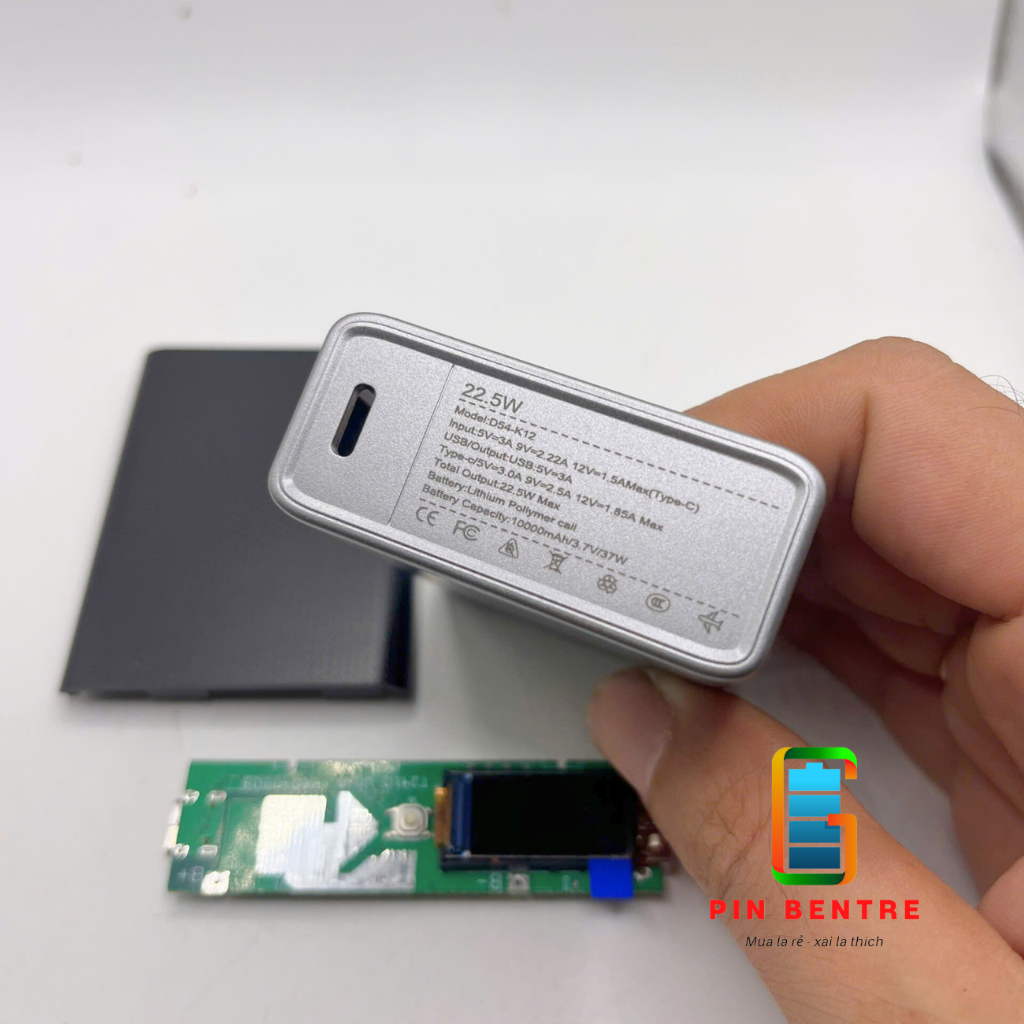Box sạc dự phòng TFT 22.5W chứa 2 Cell 21700