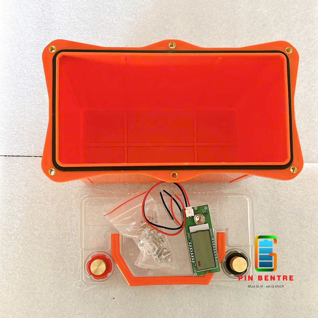 Vỏ bình chứa Pin 12V - 30Ah Pin Lithium kèm cọc Bình có Báo Vol ( Ko Có Pin ) [PBT247]