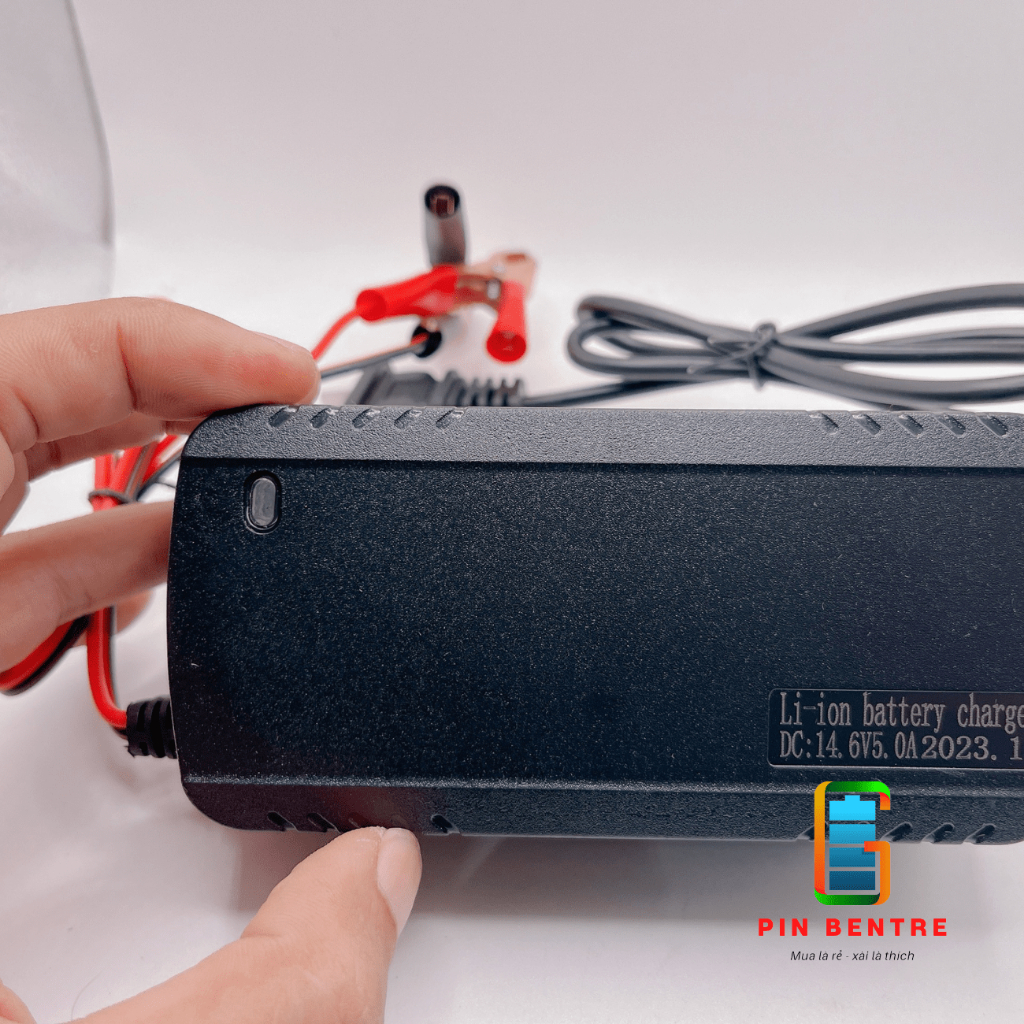Sạc 4S 14.6V - 5A / 10A dành cho Pin LifePO4 đầu ra Kẹp Cá Sấu , Có quạt tản nhiệt