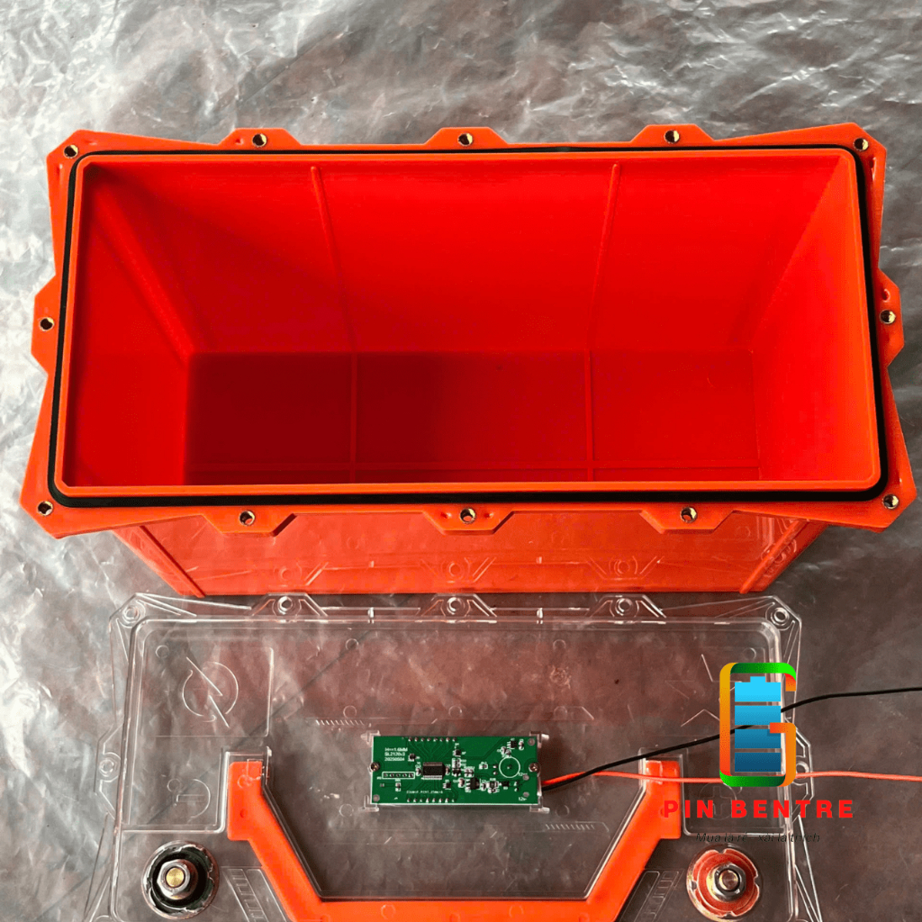 Vỏ bình ắc quy Pin 12V Pin Lithium 60Ah-75Ah có cọc Bình M8