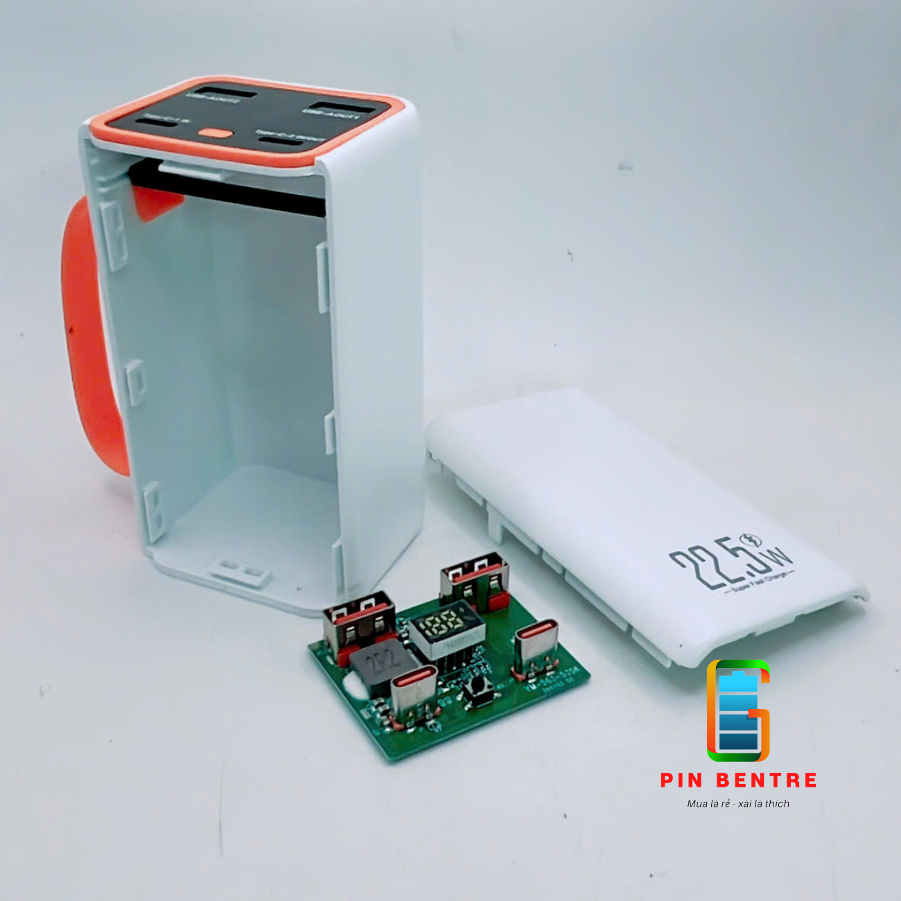Box sạc dự phòng HW-01 22.5W chứa 4 Cell 21700 ( Chưa Pin,Vỏ Nhựa )