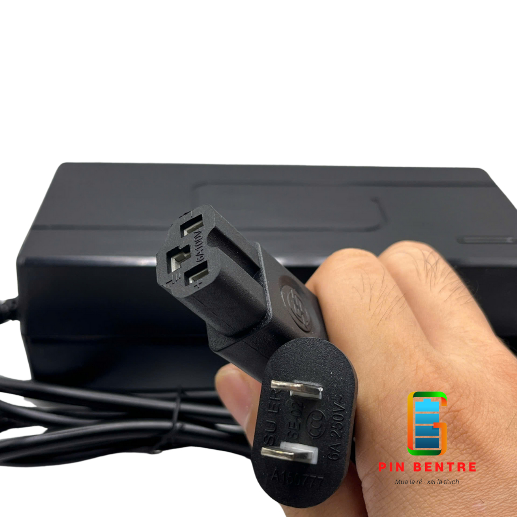 Sạc 87.6V - 5A / 8A dành cho Pin Sắt hệ 24S công suất cao 72V/87.6V Có Quạt