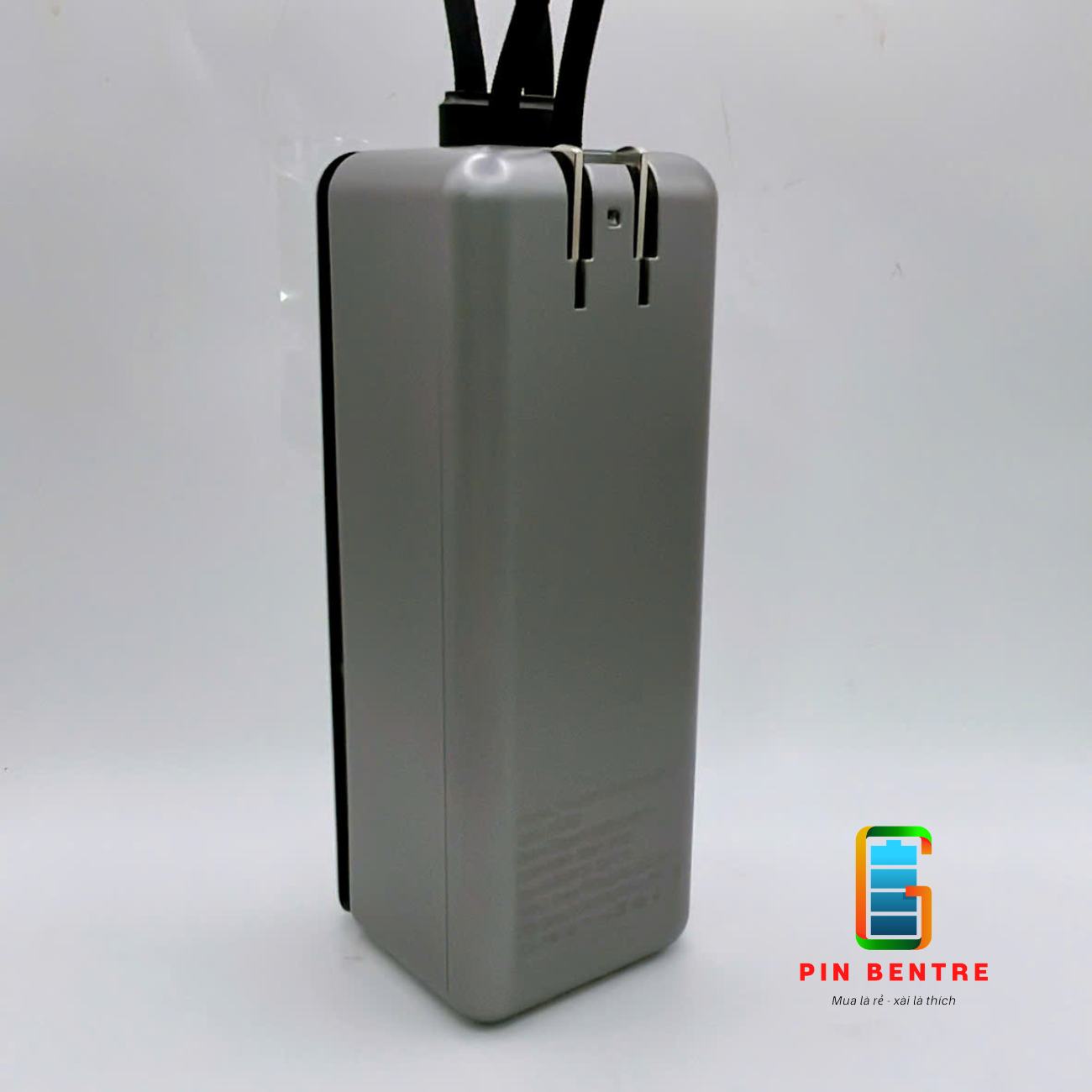 Box sạc dự phòng TFT 22.5W chứa 4 Cell 21700 kèm ổ cấm Sạc tiện lợi (PBT247)