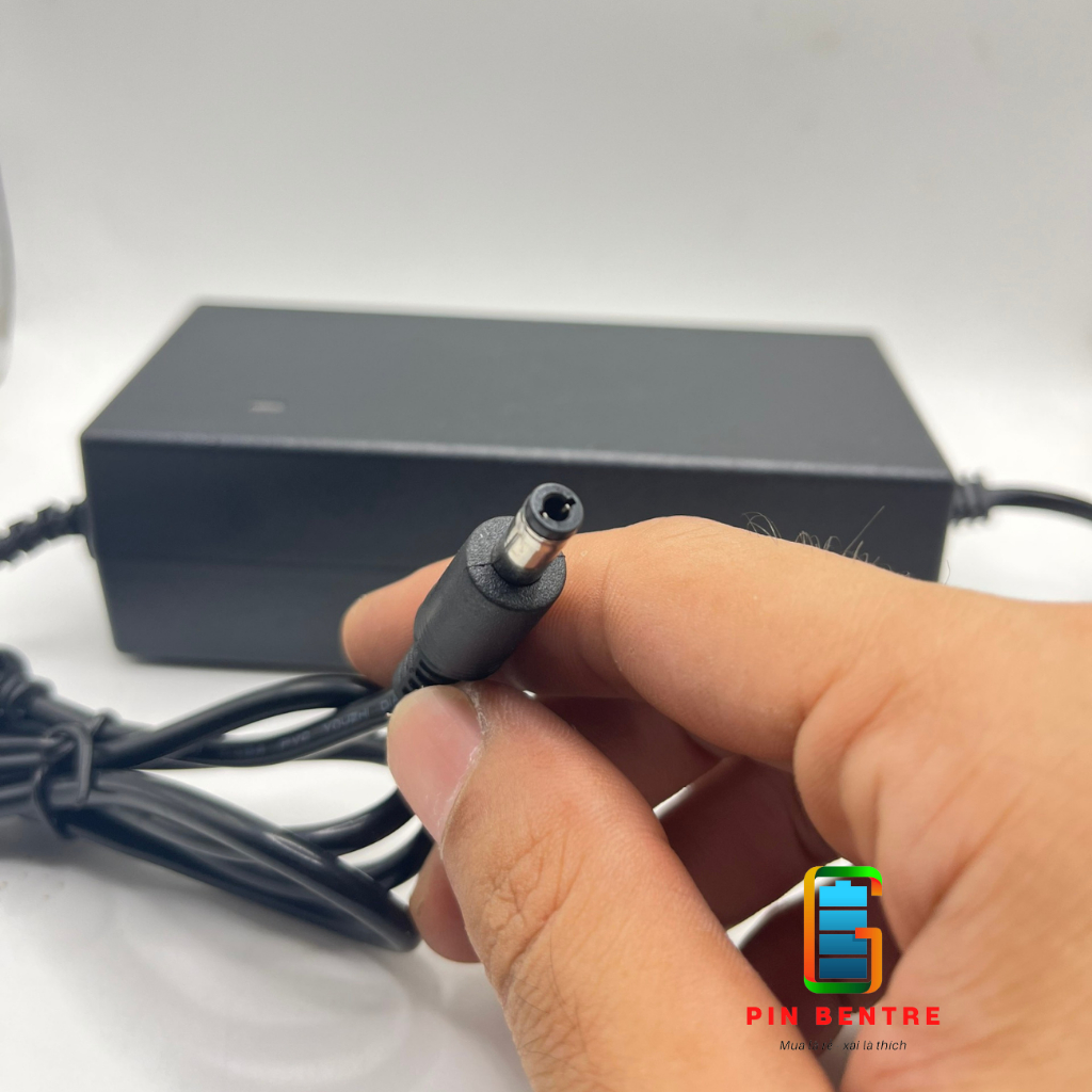 Sạc 7S Pin Li-ion 29.4V - 3A/5A có quạt tản nhiệt và đèn báo pin đầy