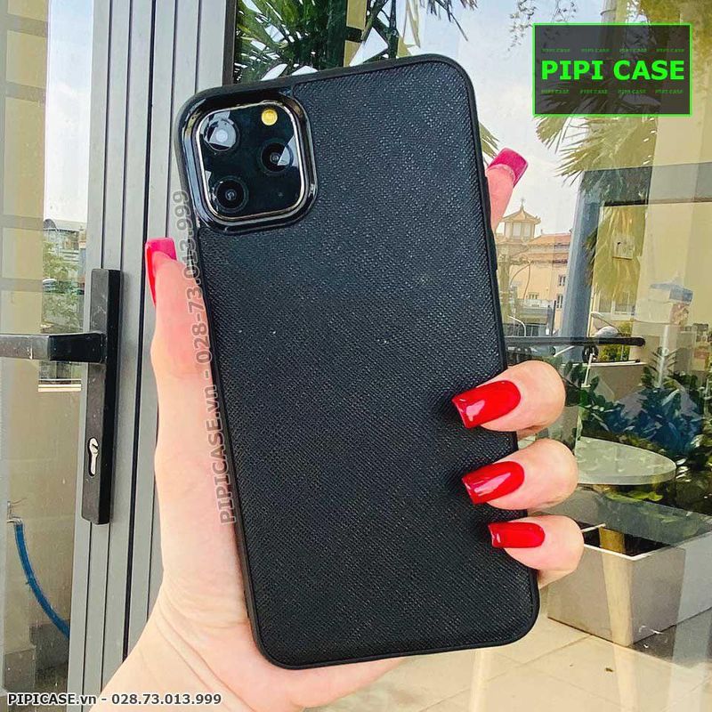 Ốp Lưng iPhone 11 Pro Max - Simple Da - Đen