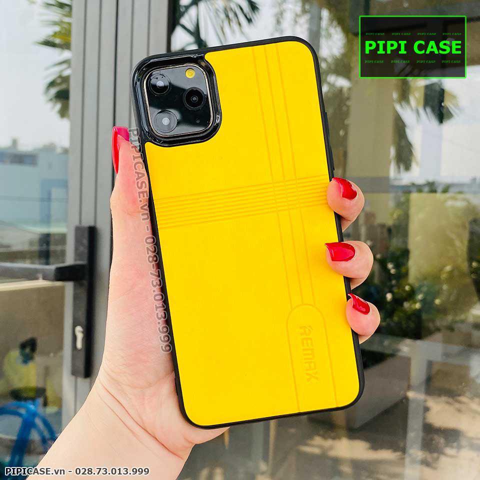 Ốp Lưng iPhone 11 Pro Max - Da Remax - Vàng