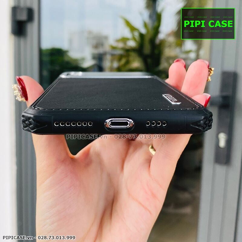 Ốp Lưng iPhone X / XS - Strong Man - Đen
