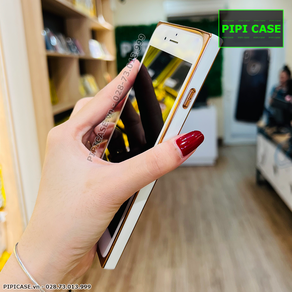 Ốp Lưng iPhone  7 Plus / 8 Plus - Kingdom - Trắng