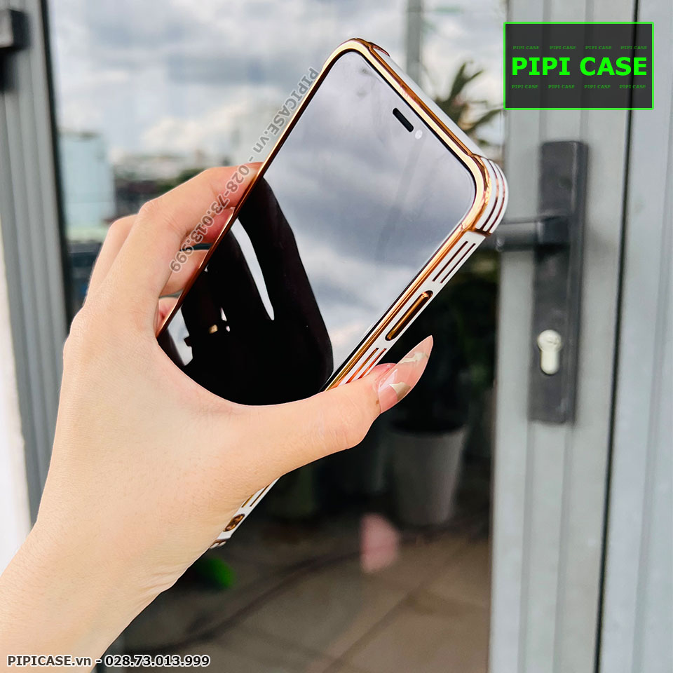 Ốp Lưng iPhone X / XS - Leo - Trắng