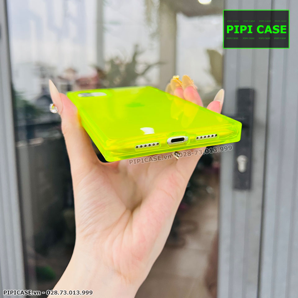 Ốp Lưng iPhone 12 - Layla - Vàng Dạ Quang