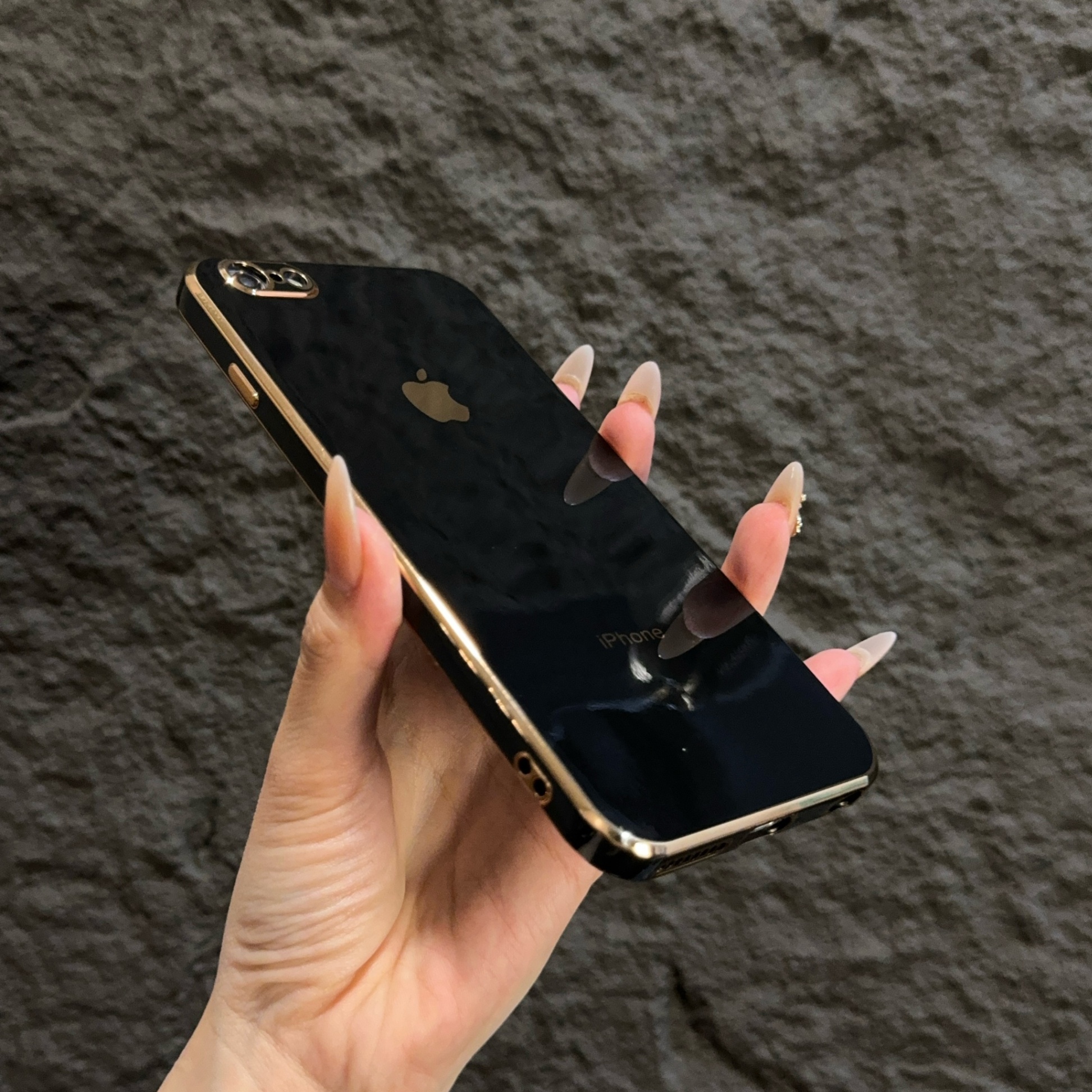 Ốp Lưng iPhone 6 Plus / 6S Plus - Royal - Đen