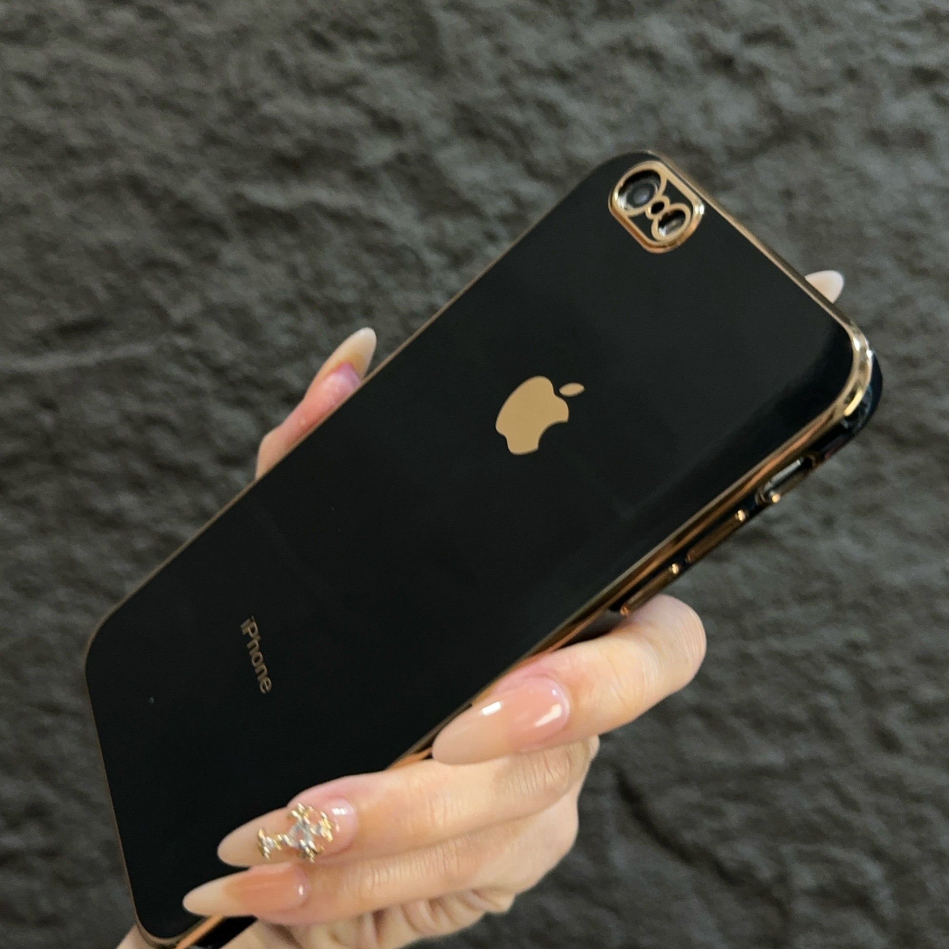 Ốp Lưng iPhone 6 Plus / 6S Plus - Royal - Đen