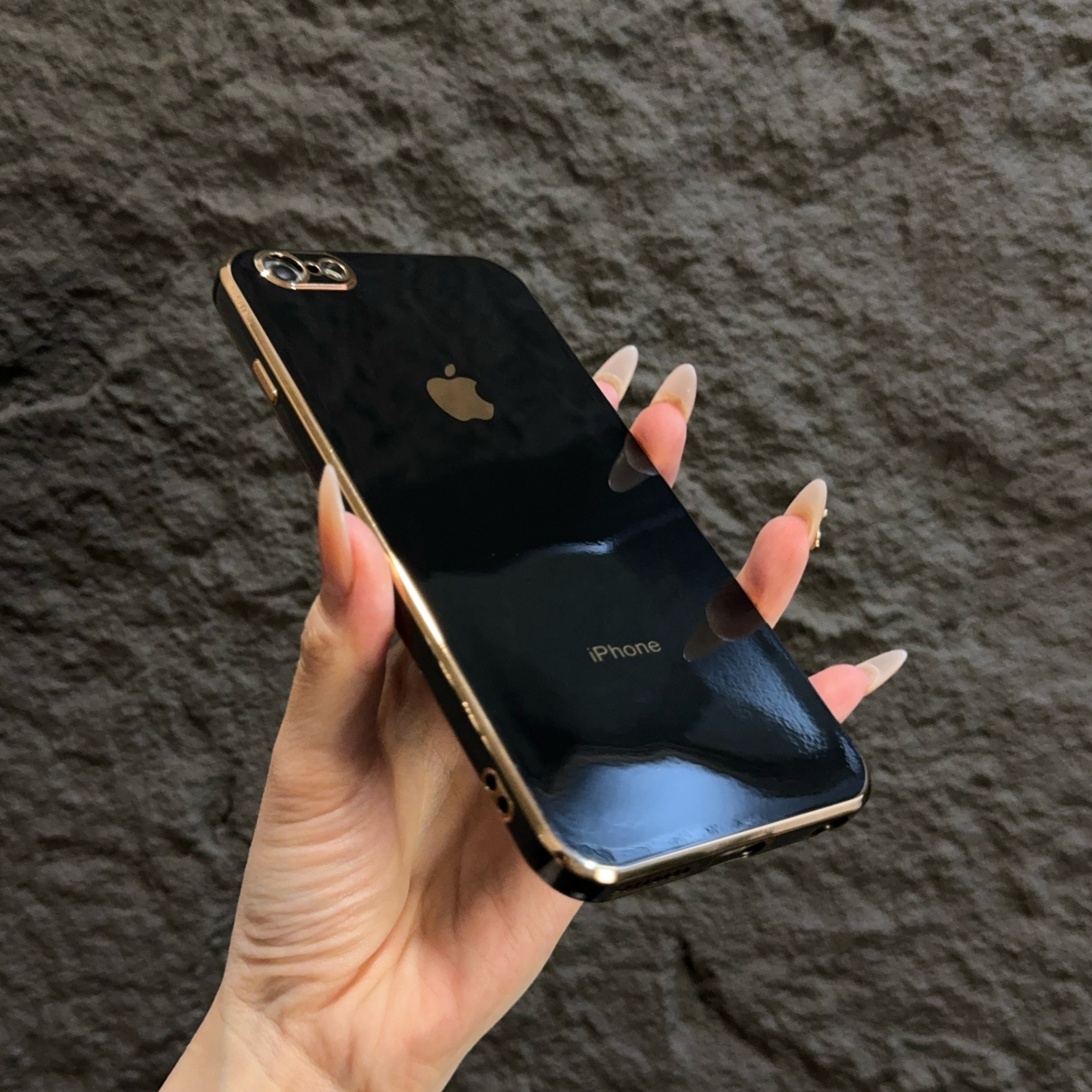 Ốp Lưng iPhone 6 Plus / 6S Plus - Royal - Đen