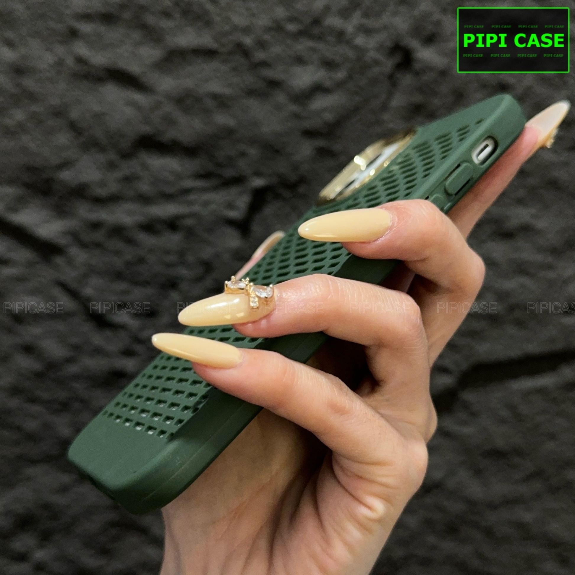 Ốp Lưng iPhone 12 - Chup - Xanh Lá