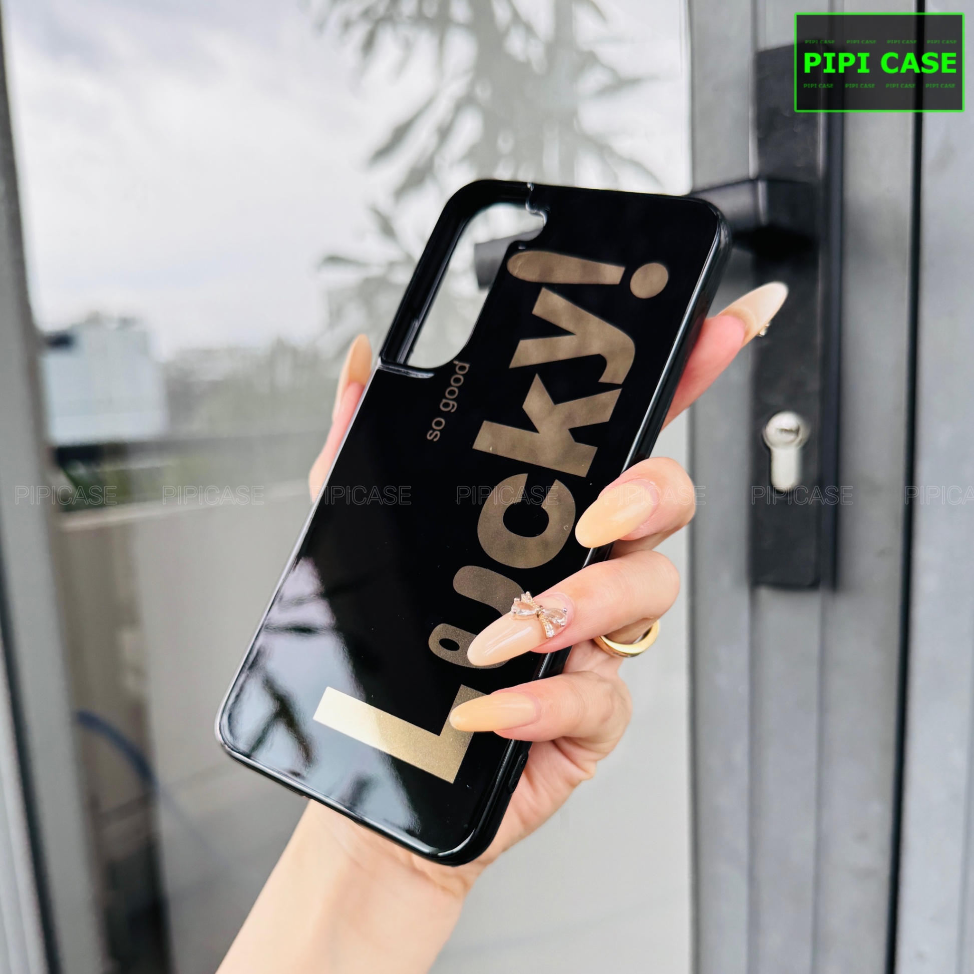 Ốp Lưng Samsung S22 Plus 5G - Lucky - Đen