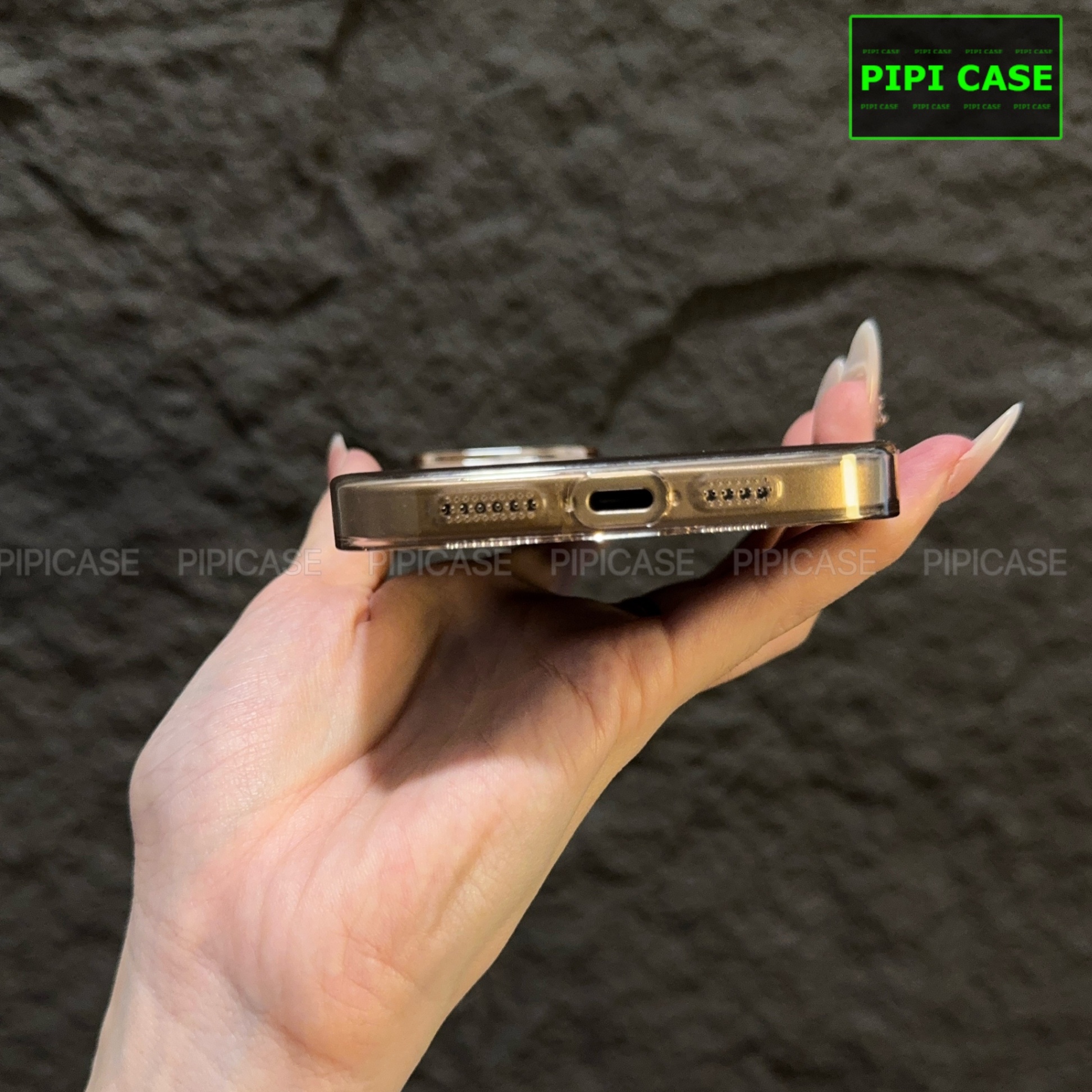 Ốp Lưng iPhone 16 Pro - Vic - Hồng