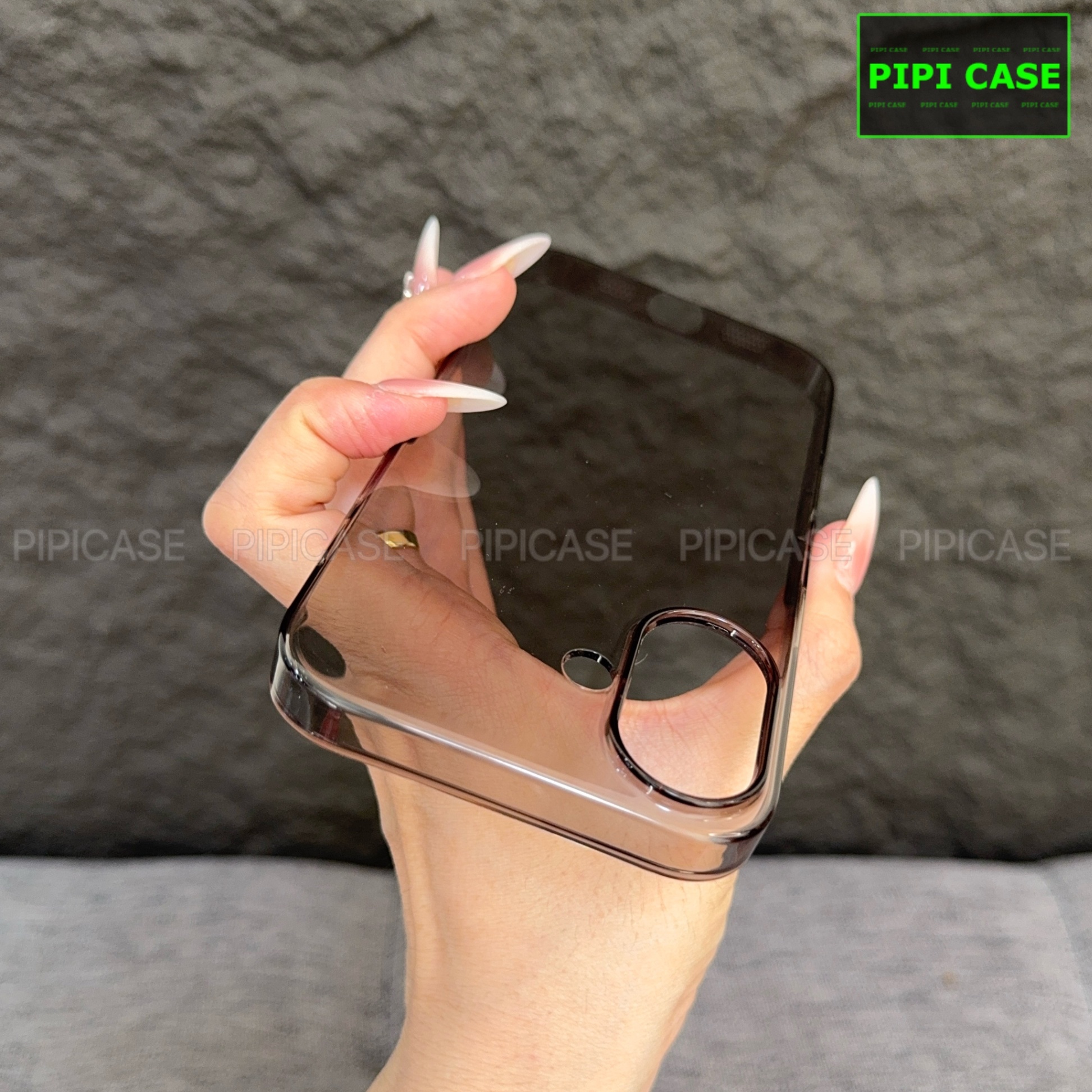 Ốp Lưng iPhone 16 - Vic - Đen