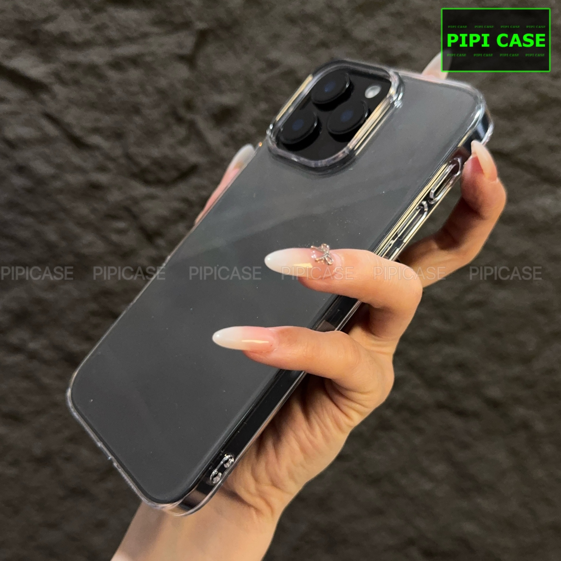 Ốp Lưng iPhone 16 Pro Max - Vic - Trắng