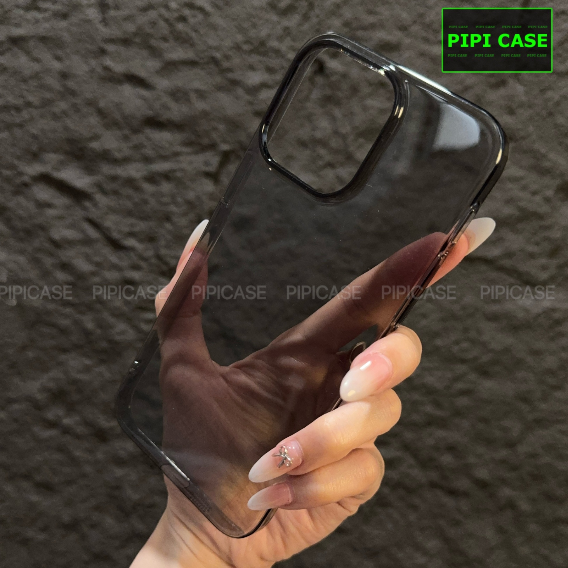 Ốp Lưng iPhone 15 Pro Max - Vic - Đen