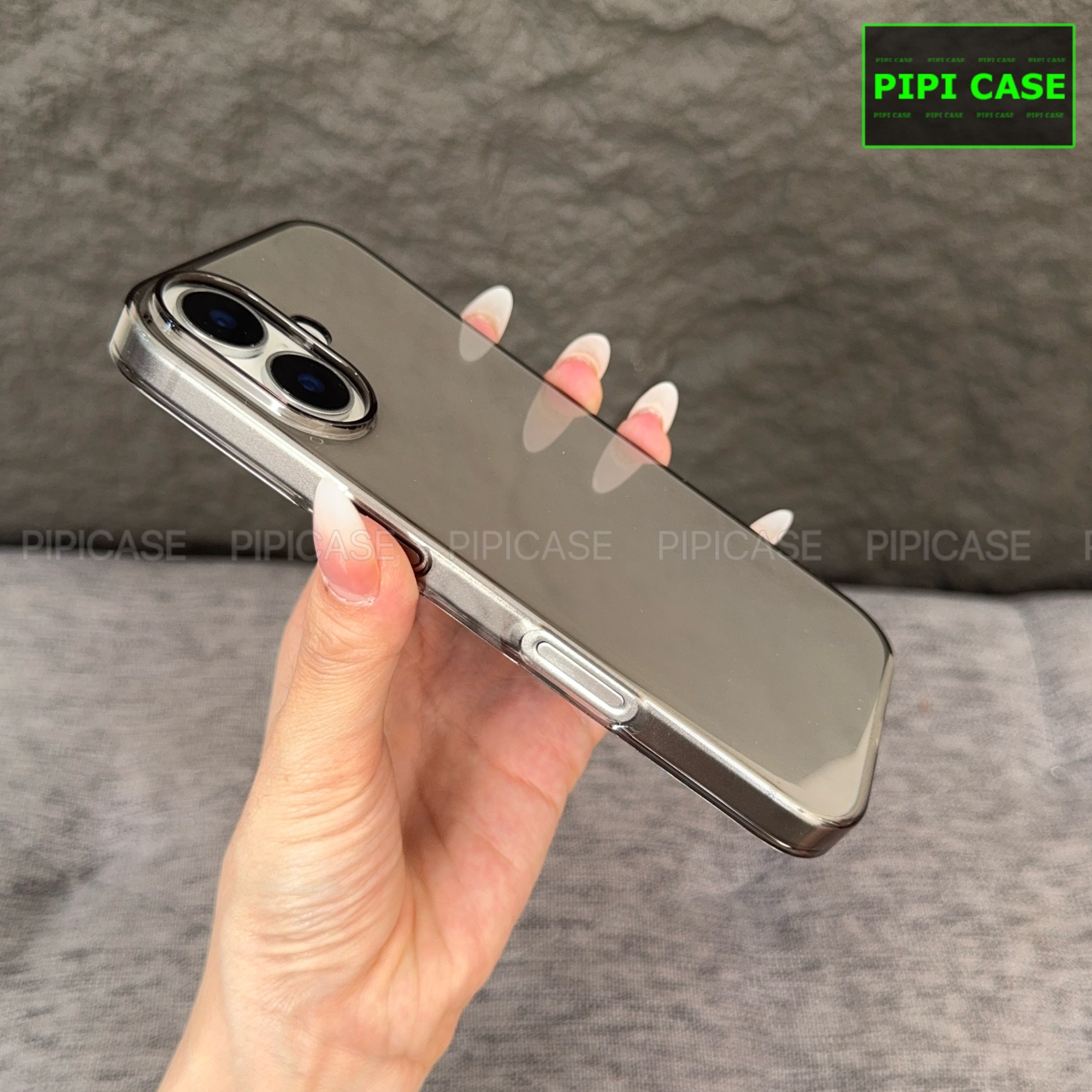 Ốp Lưng iPhone 16 - Vic - Đen