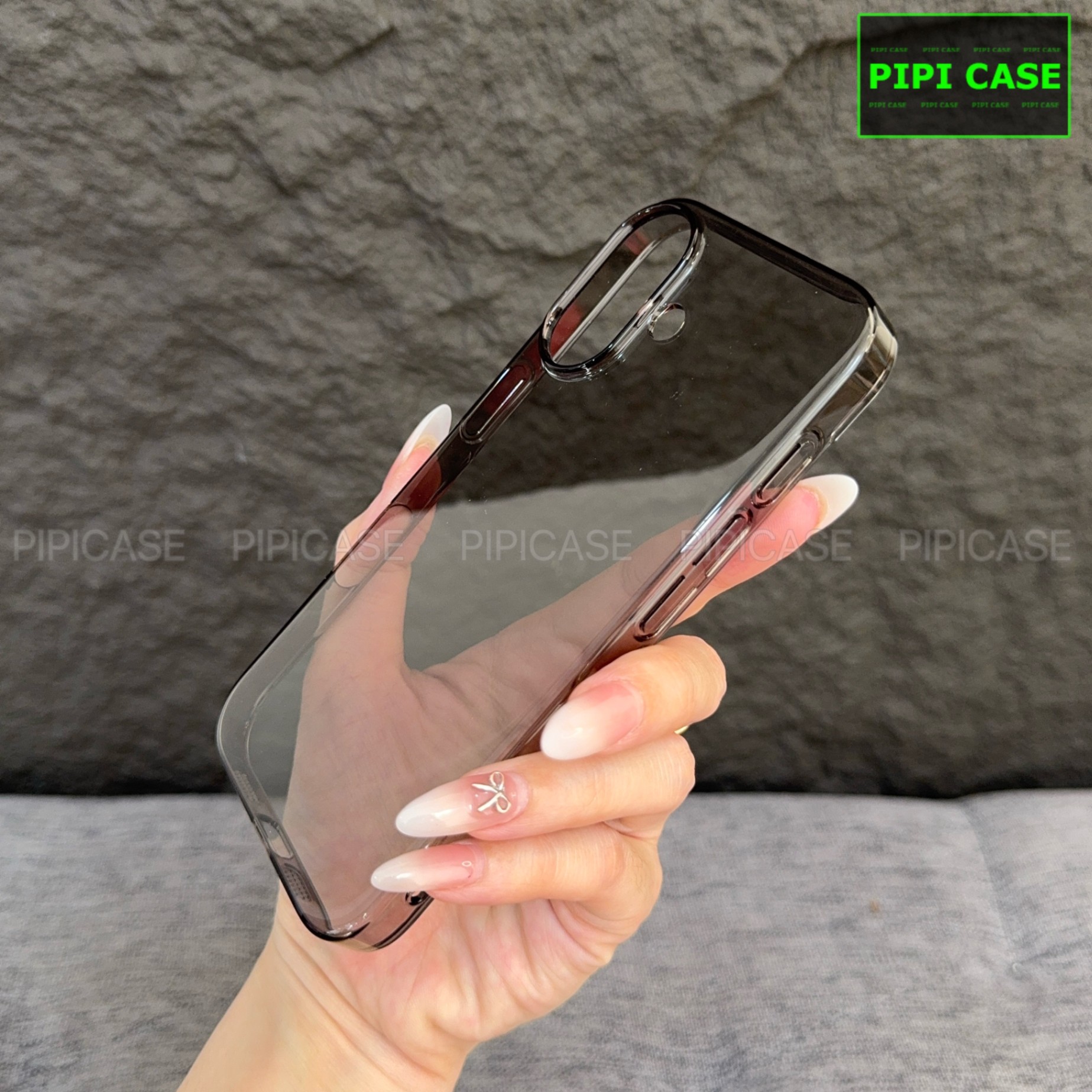 Ốp Lưng iPhone 16 - Vic - Đen