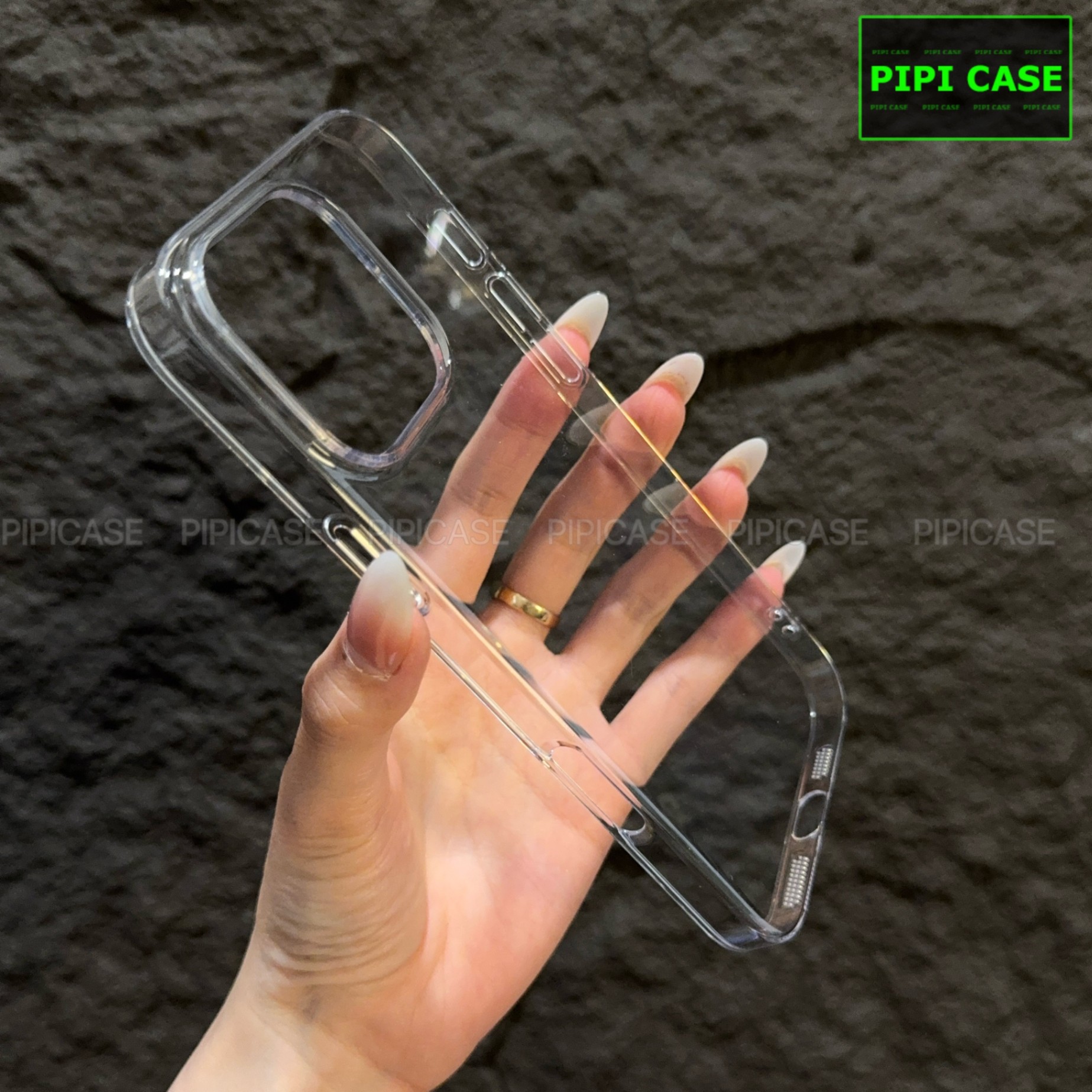 Ốp Lưng iPhone 16 Pro Max - Vic - Trắng