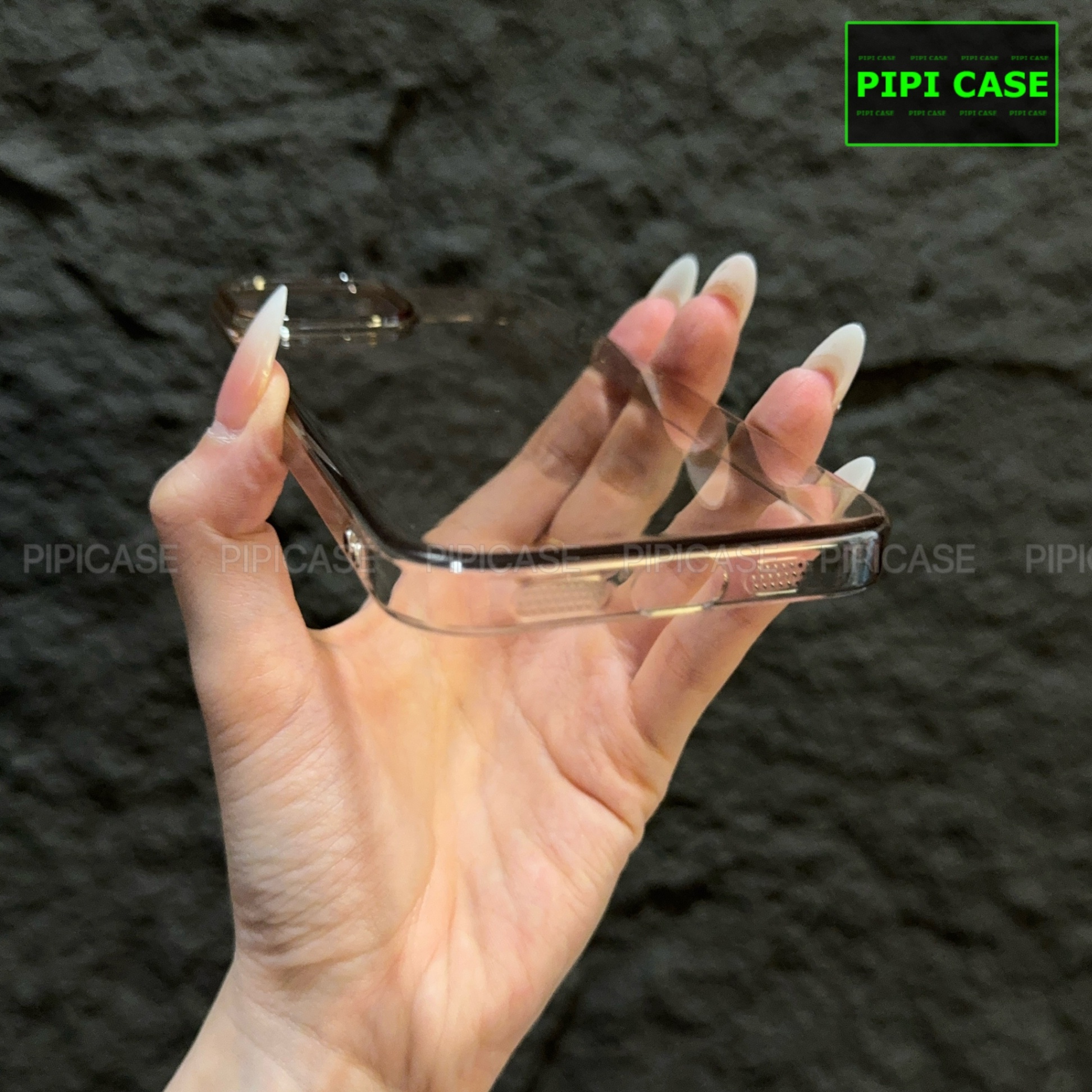 Ốp Lưng iPhone 12 - Vic - Hồng